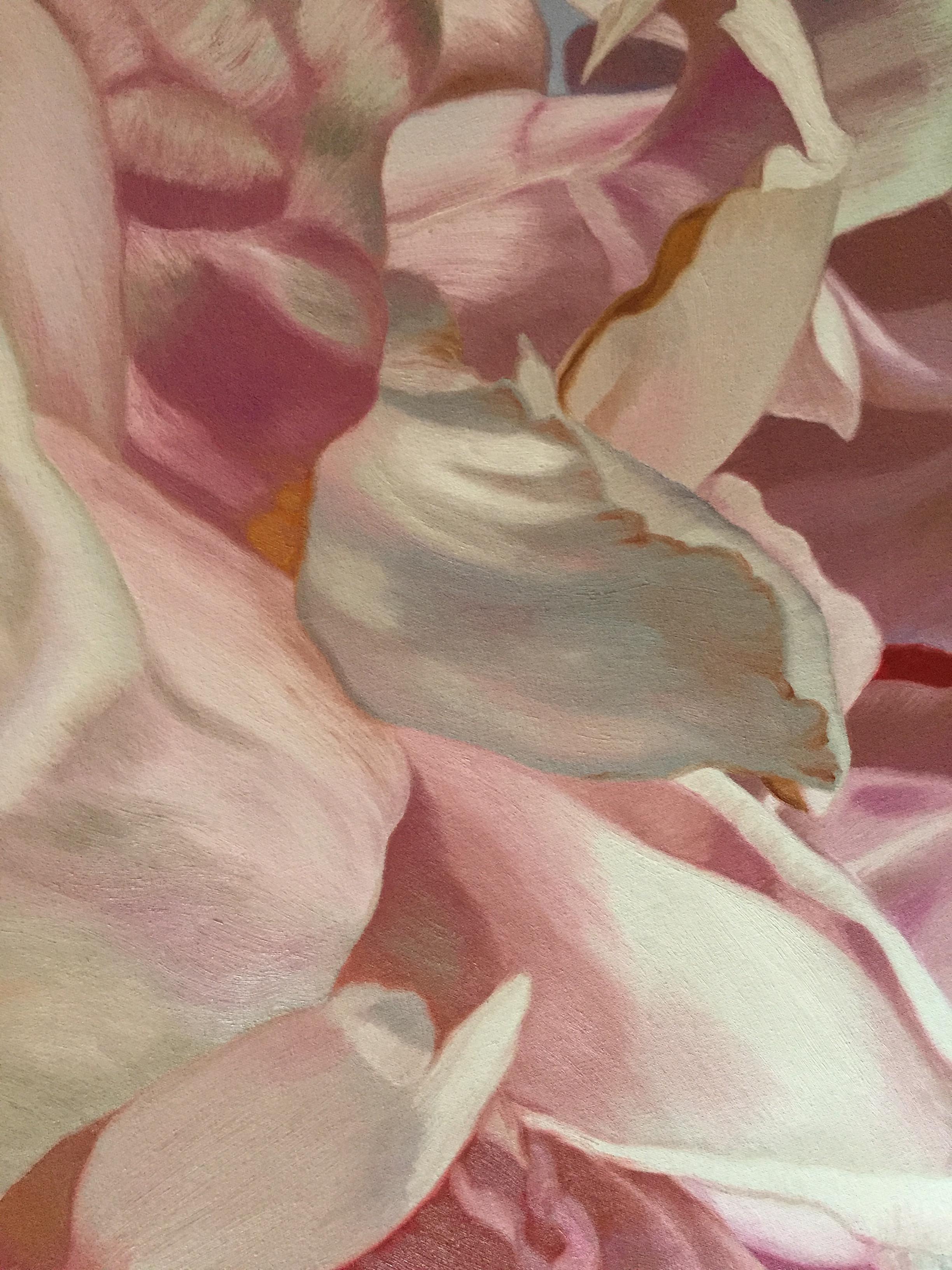 Becky's Peony 4 (floral painting, realist, pastels, flower, oil painting, canvas - Realist Painting by Chloe Hedden