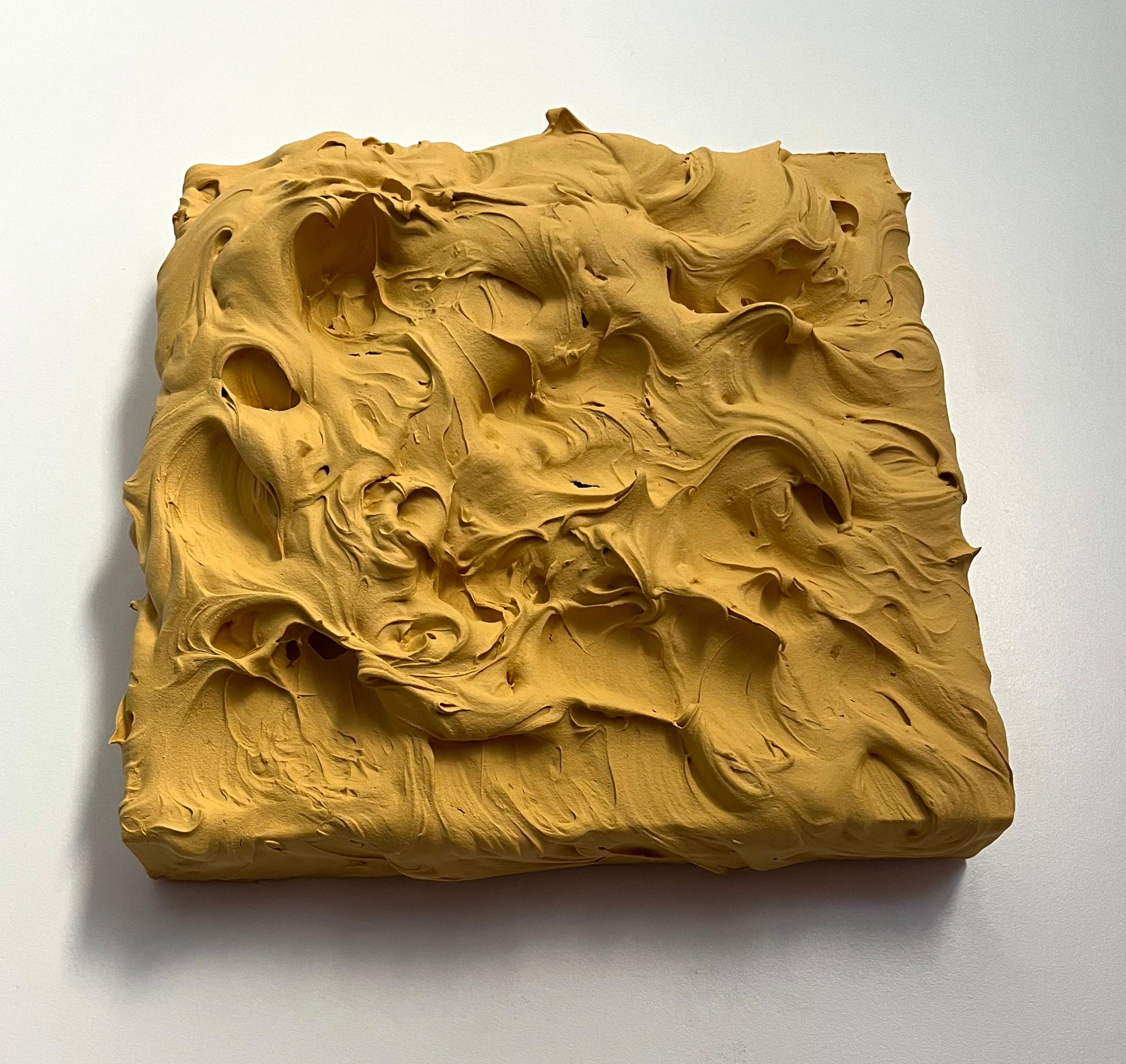 Golden Excess (pittura ad impasto giallo spesso, disegno pop monocromatico quadrato) 1