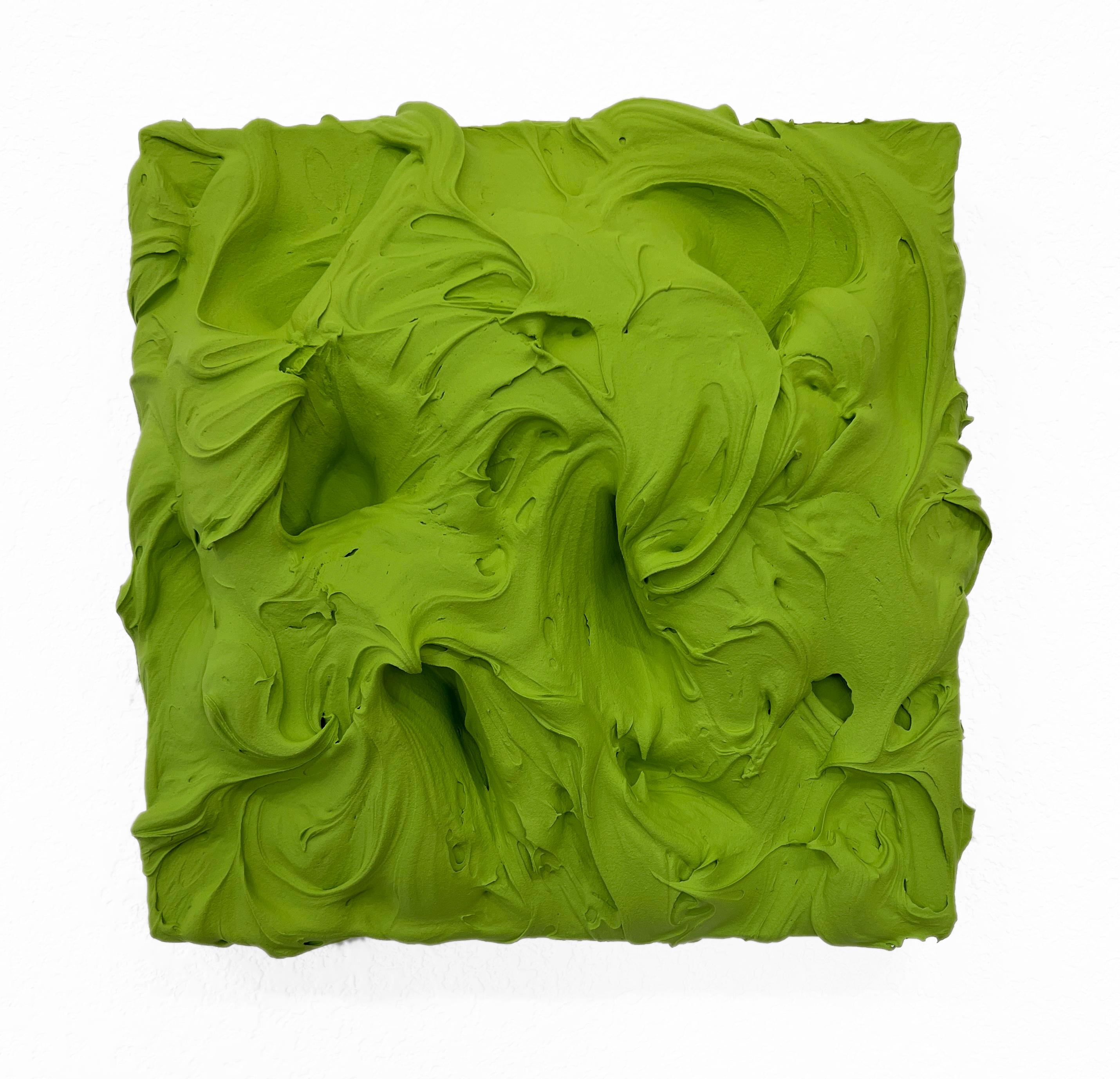 Abstract Painting di Chloe Hedden - Guacamole Excess (pittura a impasto verde spesso con disegno pop monocromatico quadrato)