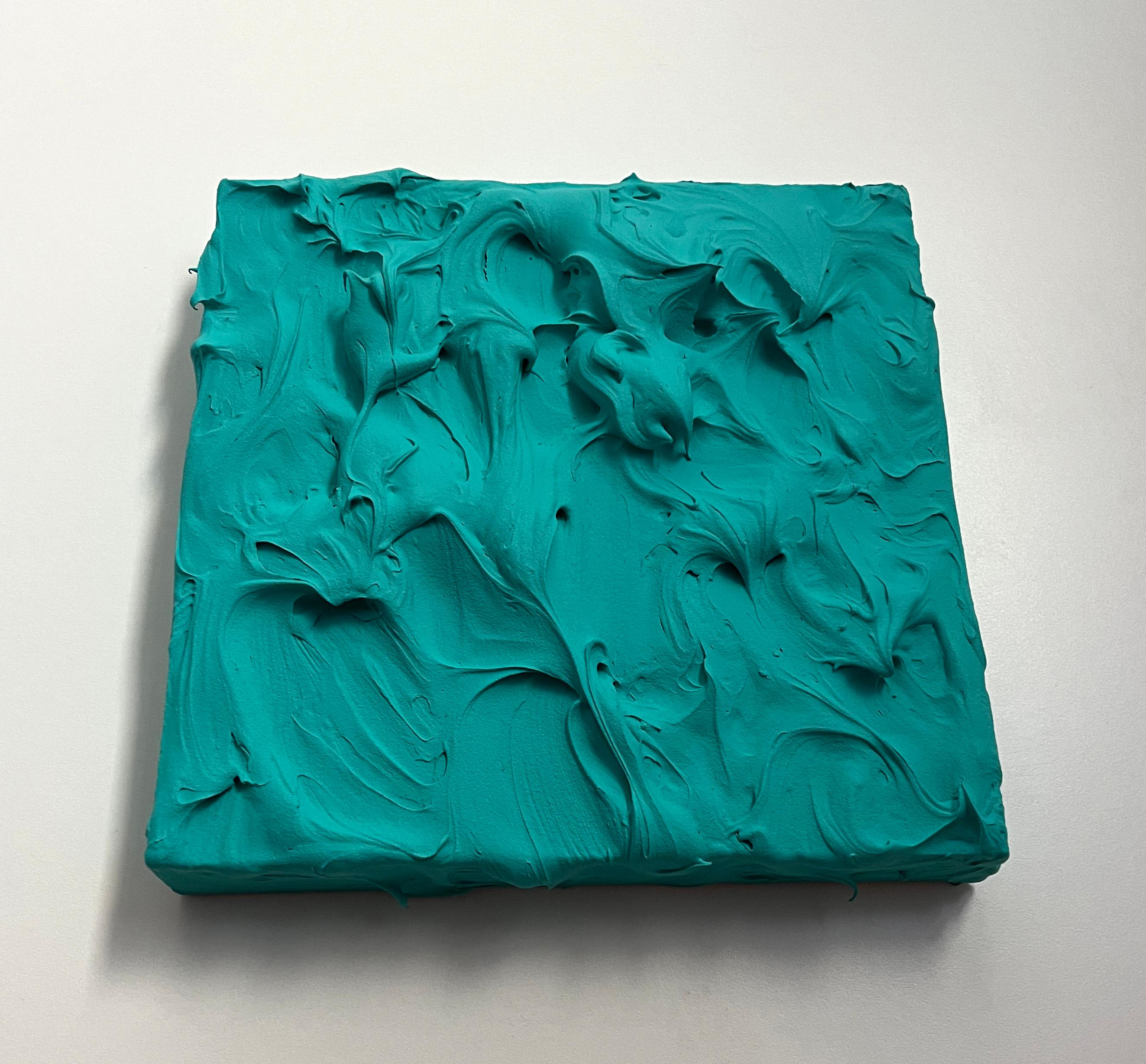 Mint Excess 2 di Chloe Hedden è una rinfrescante esplorazione di colori e texture, che evoca un senso di tranquillità e rinnovamento. La fresca e vibrante tonalità di menta è rilassante e tonificante allo stesso tempo, e ricorda le onde dell'oceano