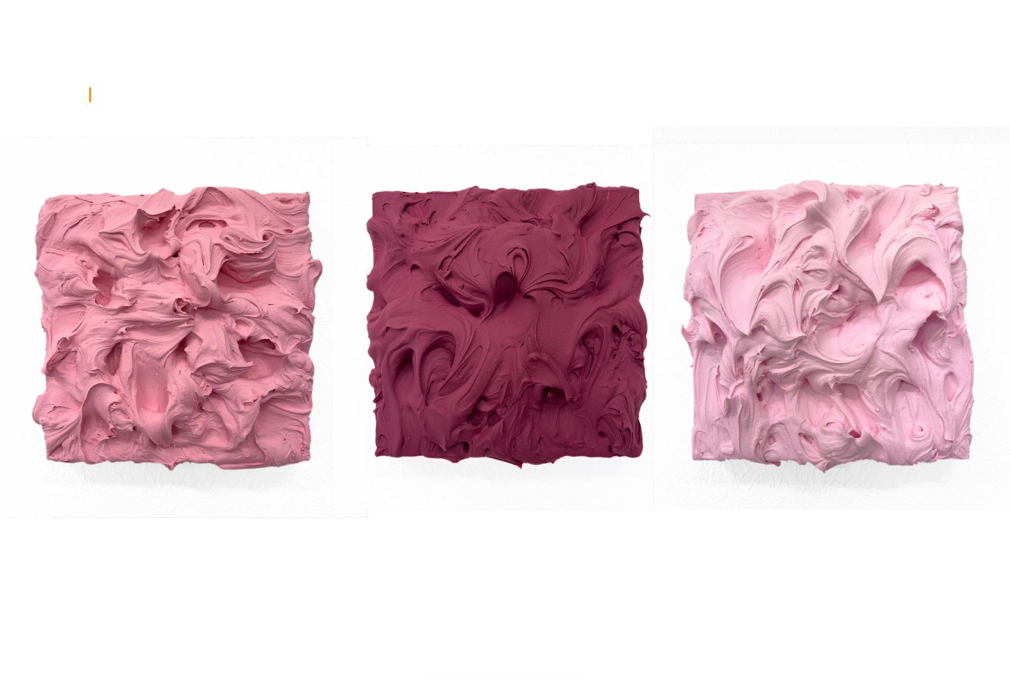 Abstract Painting di Chloe Hedden - Trio di eccedenze rosa persiano, prugna scuro e rosa chiaro (texture spessa)  vernice)