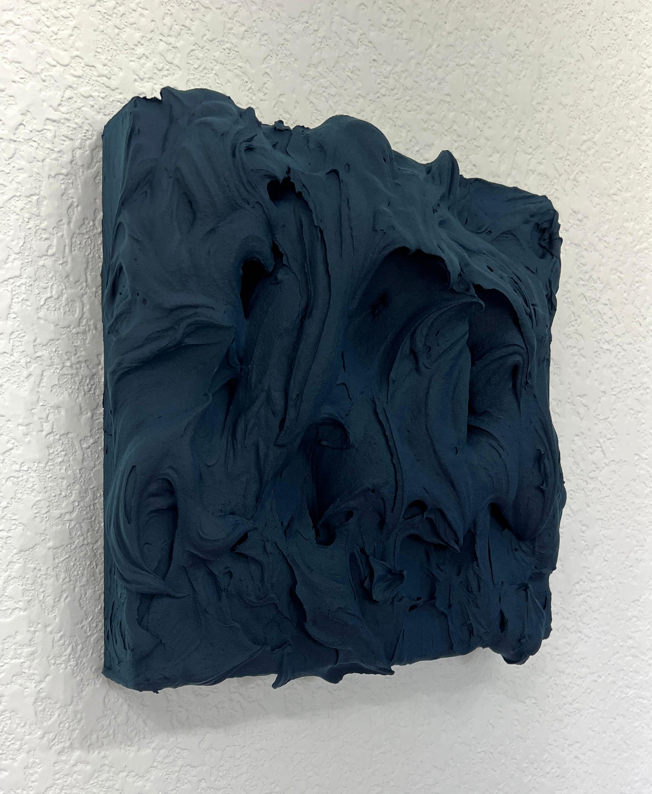 Exceso de azul de Prusia (pintura de empaste grueso diseño monocromo cuadrado de tarta pop) en venta 1