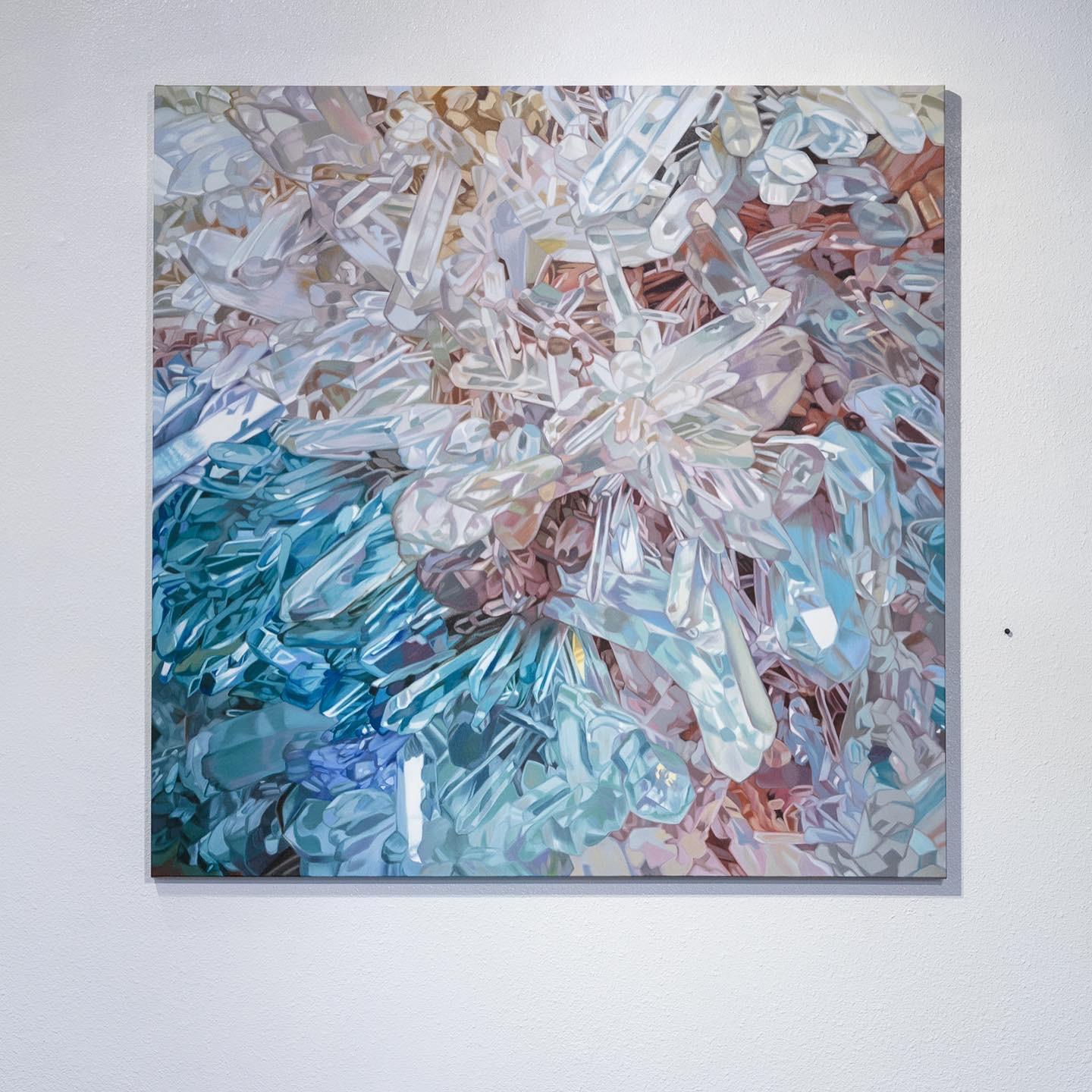 Quarz-Universum (Pastelle Kristalle realistische kostbare Mineralien Ölgemälde Leinwand) – Painting von Chloe Hedden