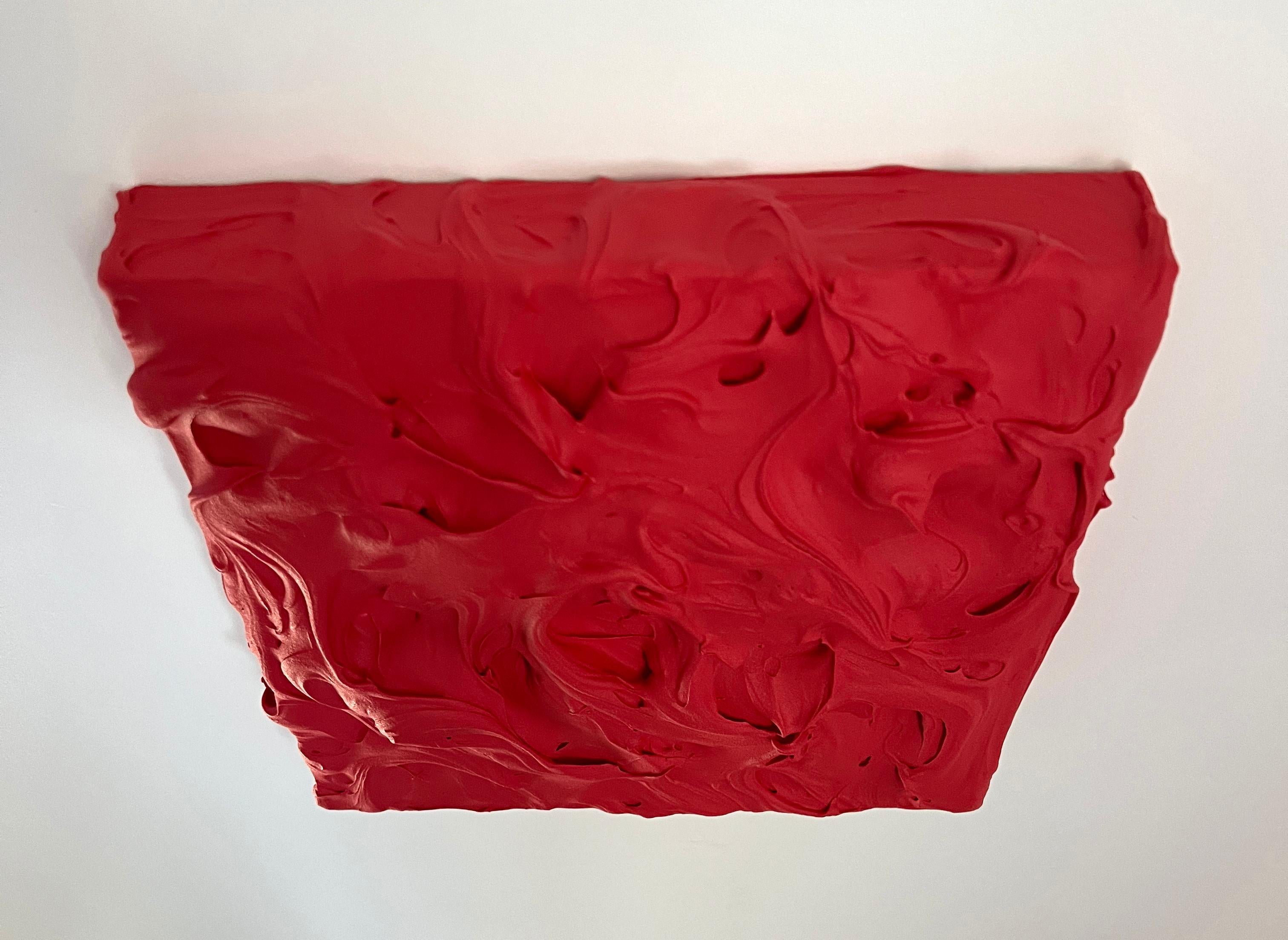 Red Excess (pittura a impasto spesso e vibrante, design pop monocromatico quadrato) - Sculpture di Chloe Hedden