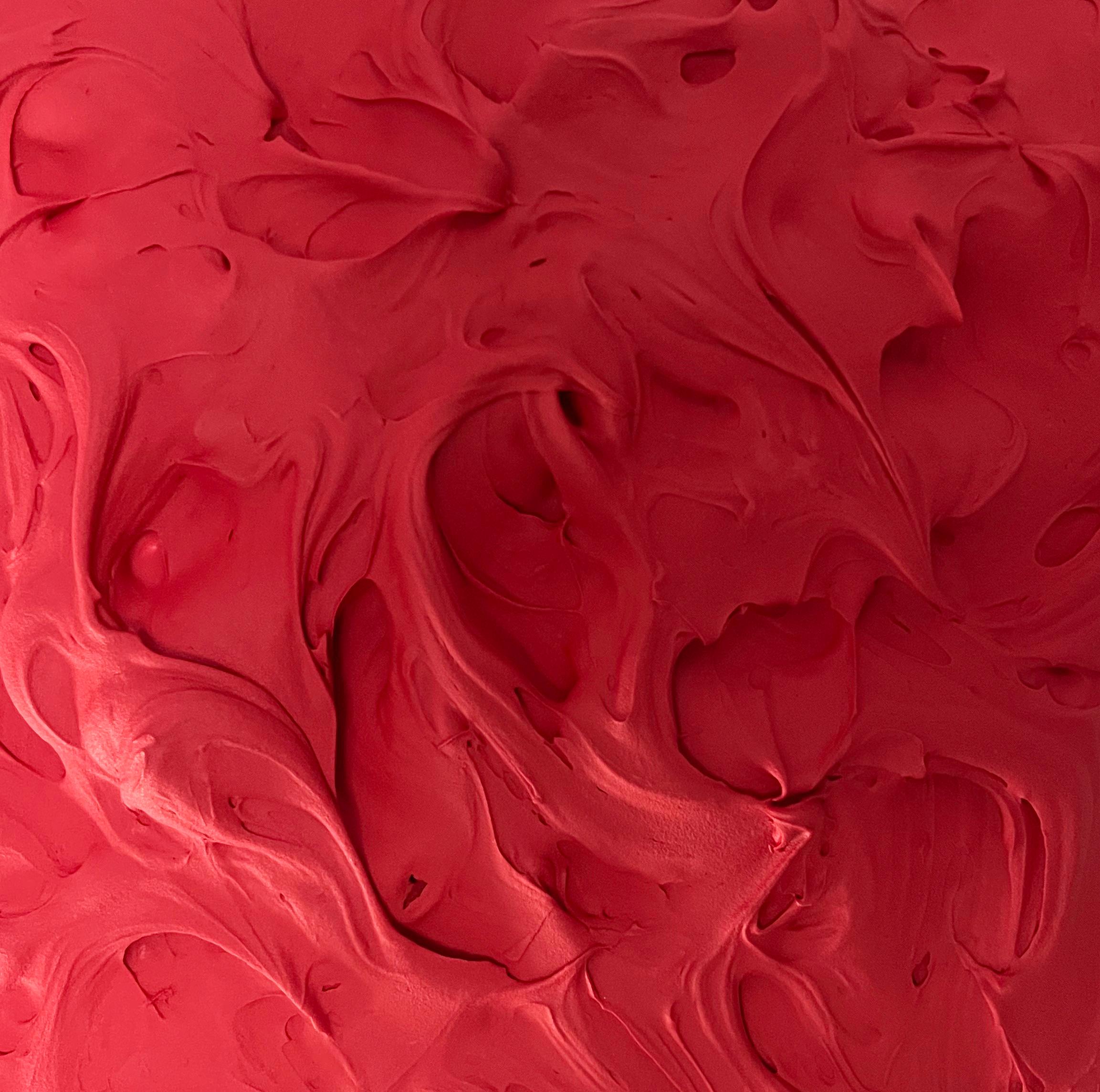 Red Excess (pittura a impasto spesso e vibrante, design pop monocromatico quadrato) in vendita 1