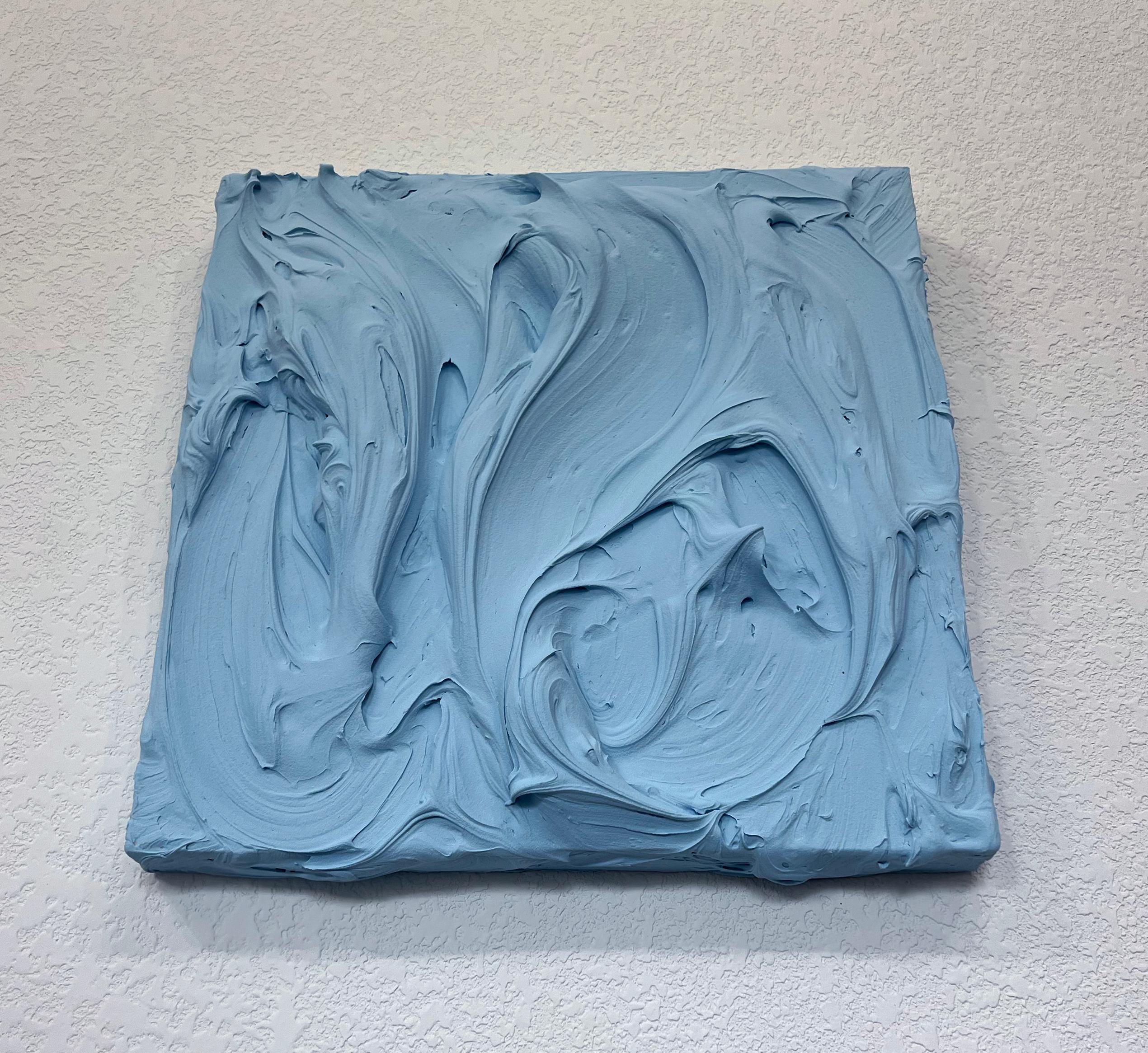 Sky Blue Excess (pittura a impasto rosa spesso con disegno pop monocromatico quadrato) - Sculpture di Chloe Hedden