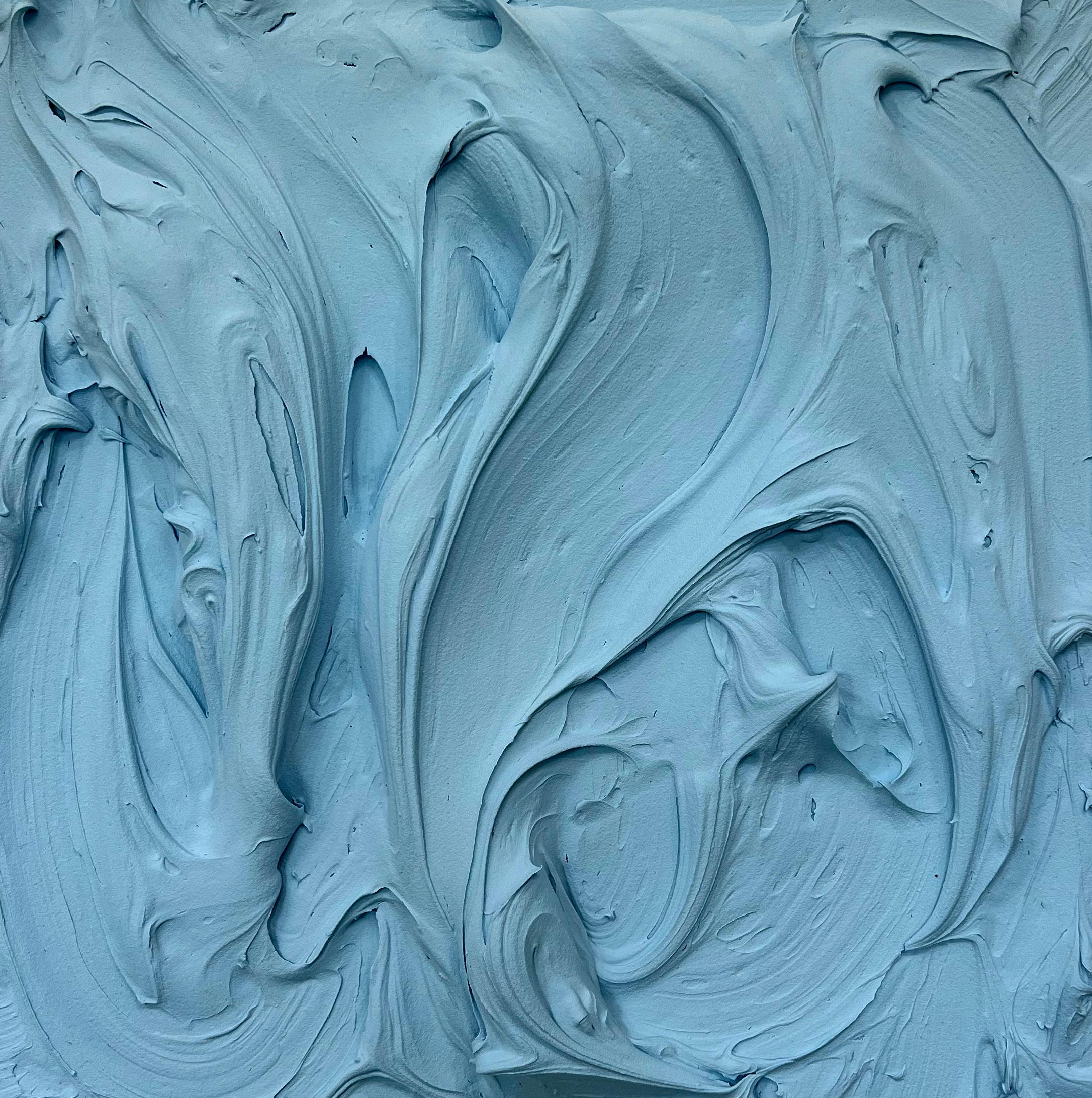 Sky Blue Excess (pittura a impasto rosa spesso con disegno pop monocromatico quadrato) - Sculpture Pop Art di Chloe Hedden