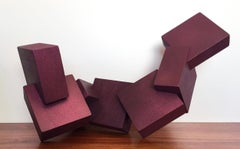 Raspberry Shimmer Pyrites (plum red cubic, Tischskulptur, geometrisch, Holz)