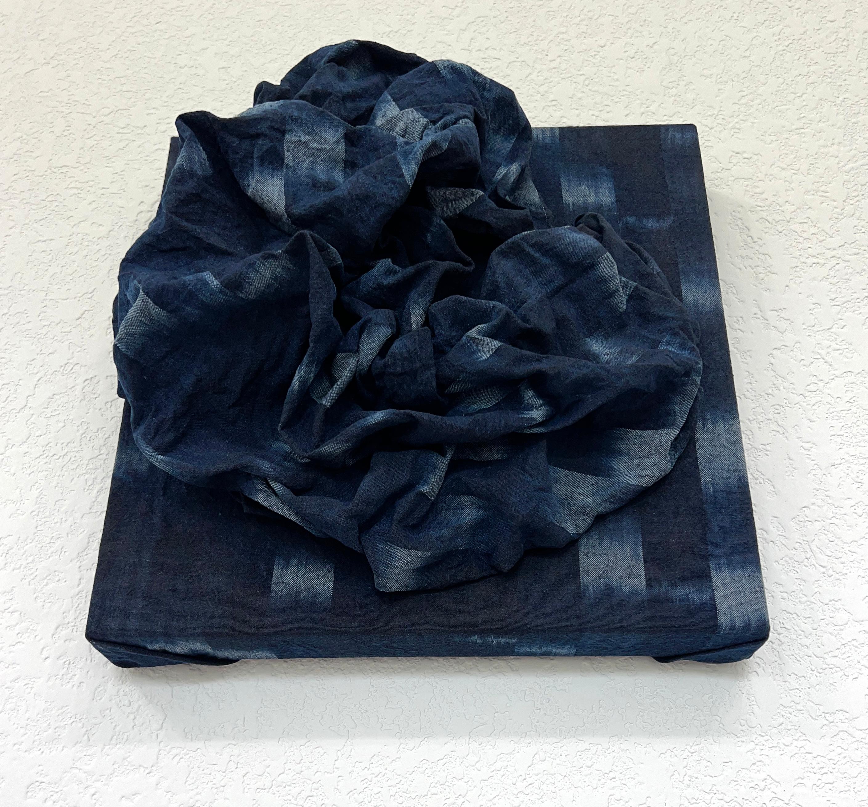TAKI-KASURI FOLDS (dark indigo blue thick textile linen fold monochrome design) - Sculpture by Chloe Hedden