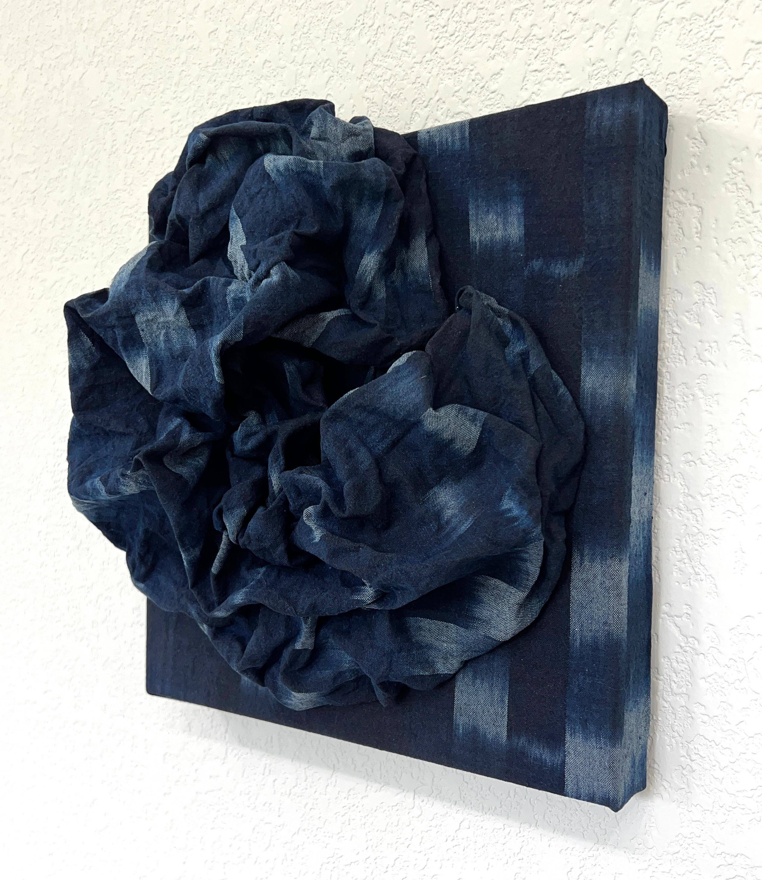TAKI-KASURI FOLDS (dark indigo blue thick textile linen fold monochrome design) - Blue Abstract Sculpture by Chloe Hedden