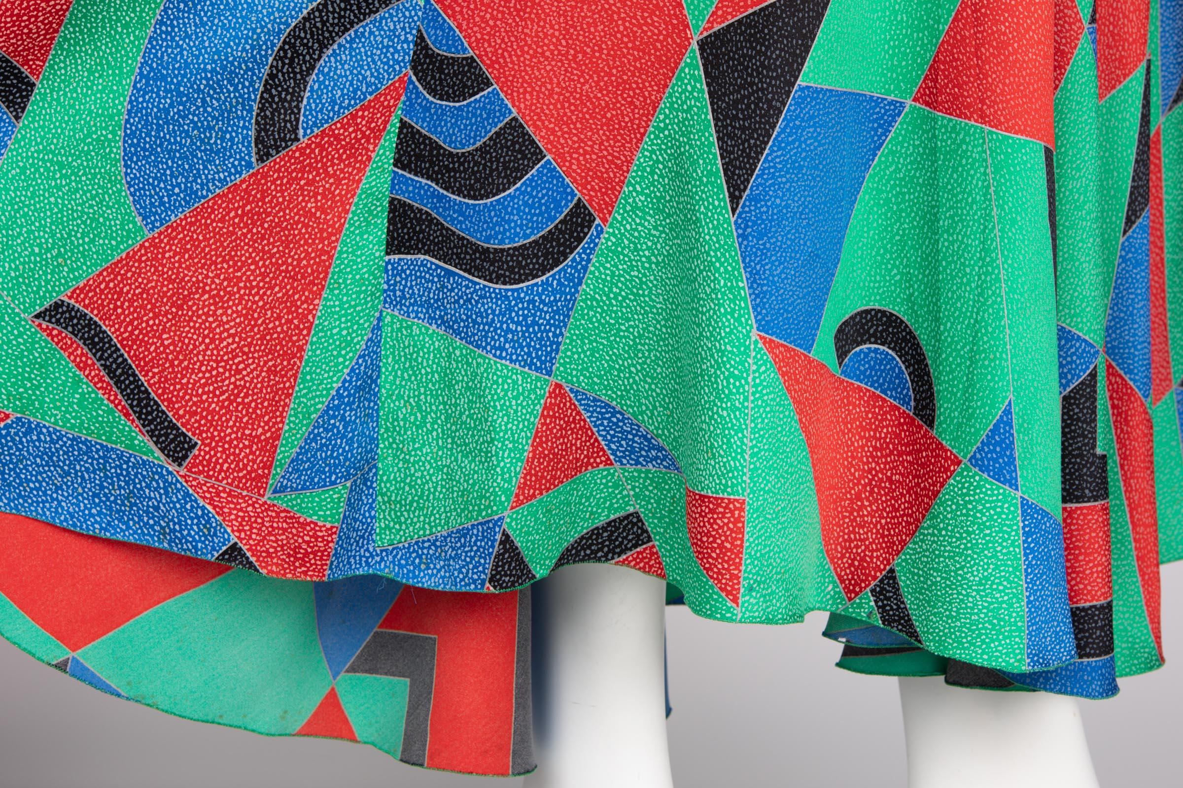 Robe sans manches en soie imprimée verte cubiste Chloe Karl Lagerfeld, 1970 en vente 4