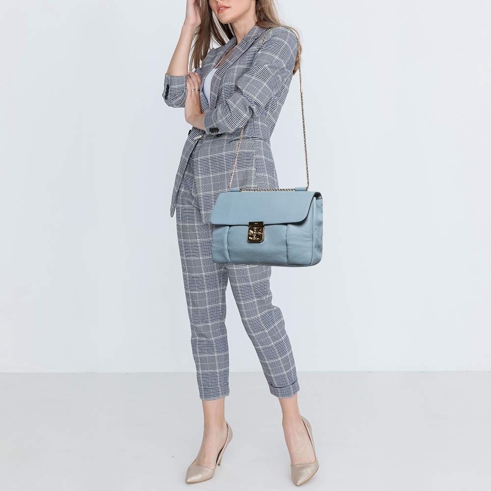 Get style and carry your essentials with ease using this designer shoulder bag. It has been crafted using high quality materials to be a standout accessory.