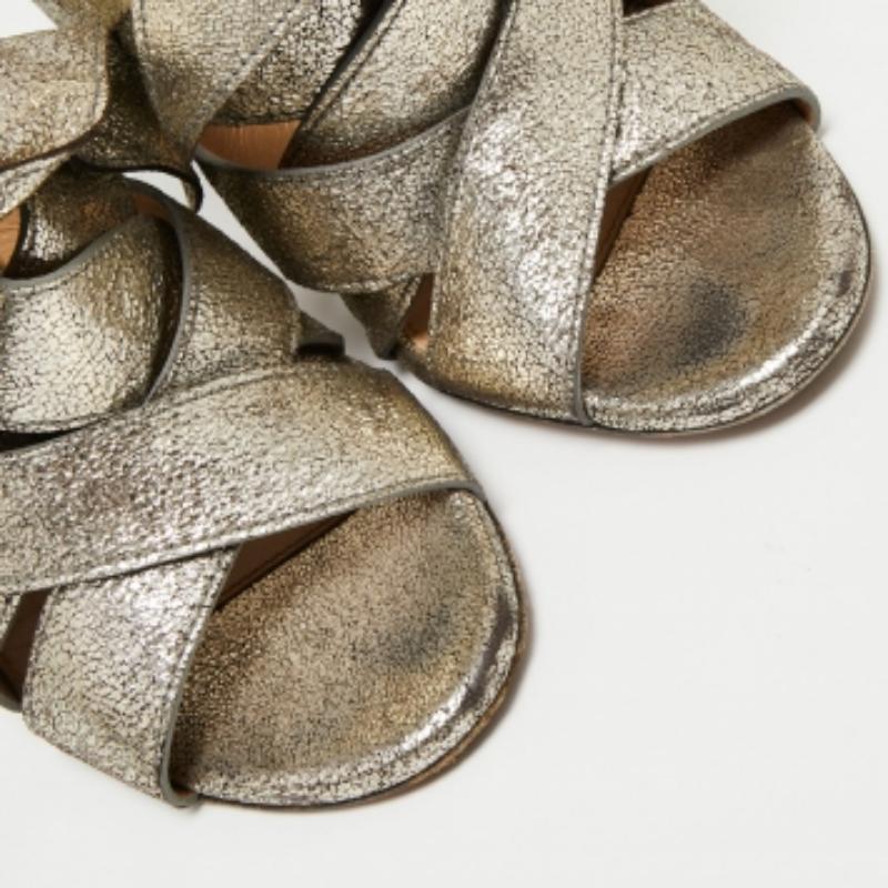 Chloe Light Gold Textured Leather Knot Detail Mules Size 39 For Sale 1