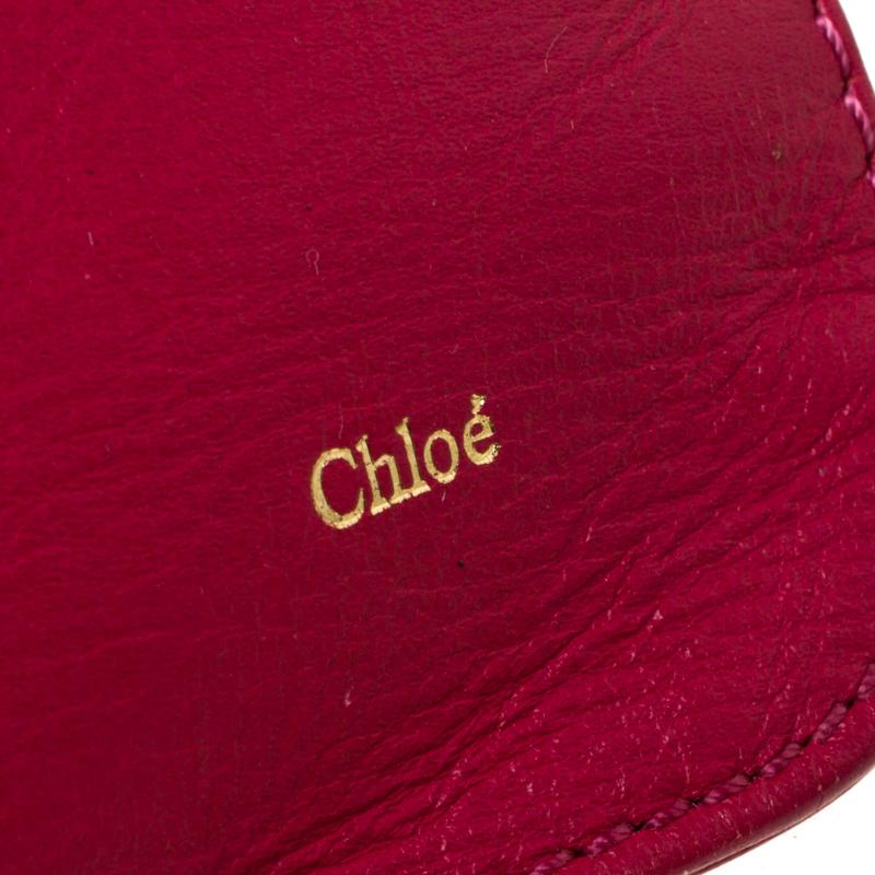Chloe Magenta Leather Envelope Clutch In Good Condition In Dubai, Al Qouz 2