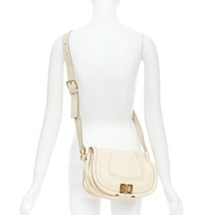 CHLOE Marcie Lock beigefarbenes Leder mit goldenen Beschlägen halbe Satteltasche