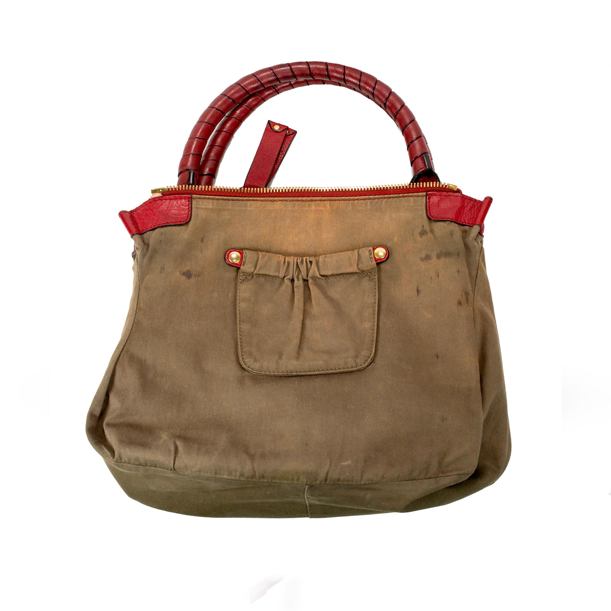 Chloé Marcie, borsa a tracolla in pelle rossa con finiture in oro, con manico in alto in vendita 6