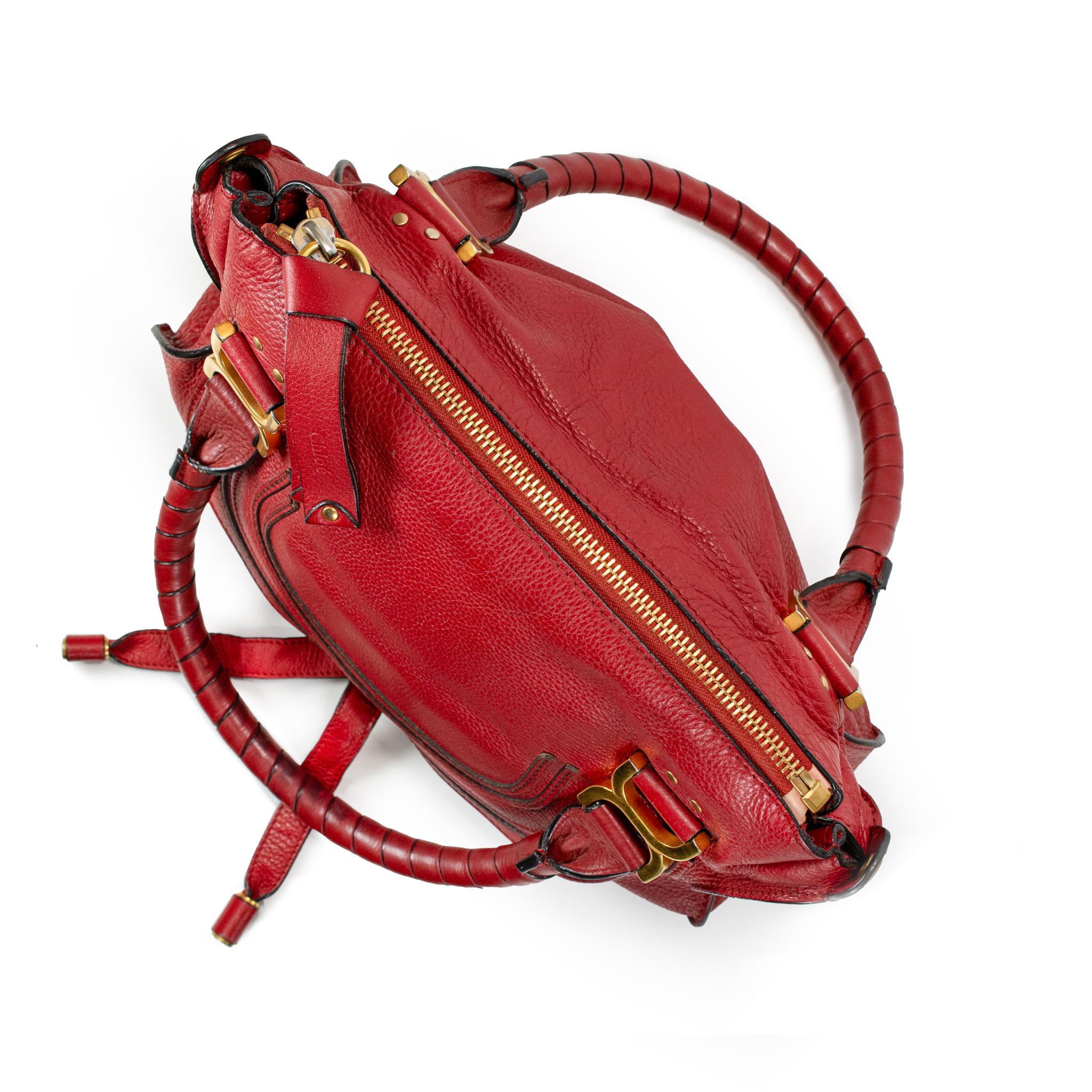 Rosso Chloé Marcie, borsa a tracolla in pelle rossa con finiture in oro, con manico in alto in vendita