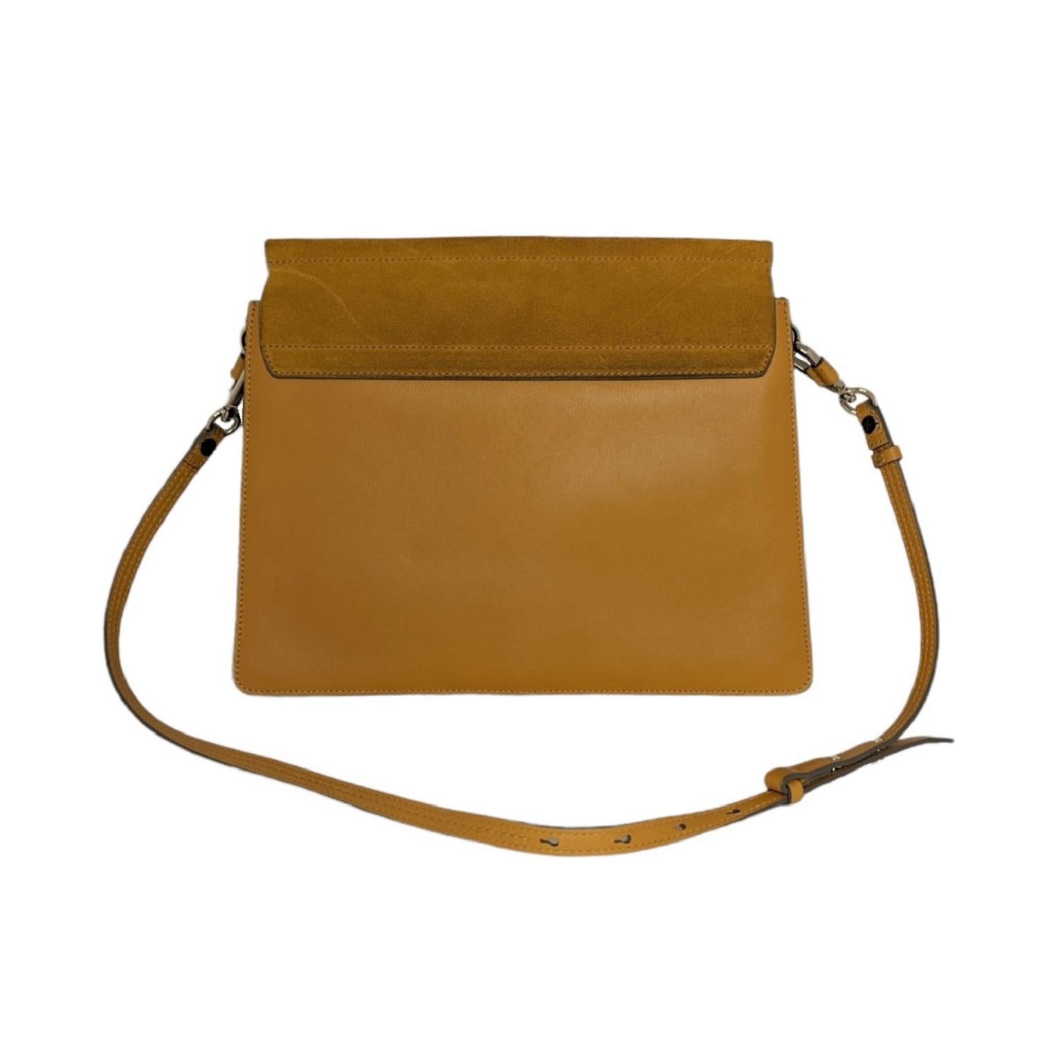 The clean, contemporary aesthetic of the Faye shoulder bag makes it an effortlessly elegant accessory with laid-back appeal. The flawless combination of smooth and suede calfskin adds textural depth, punctuated with cool hardware for subtle 70s