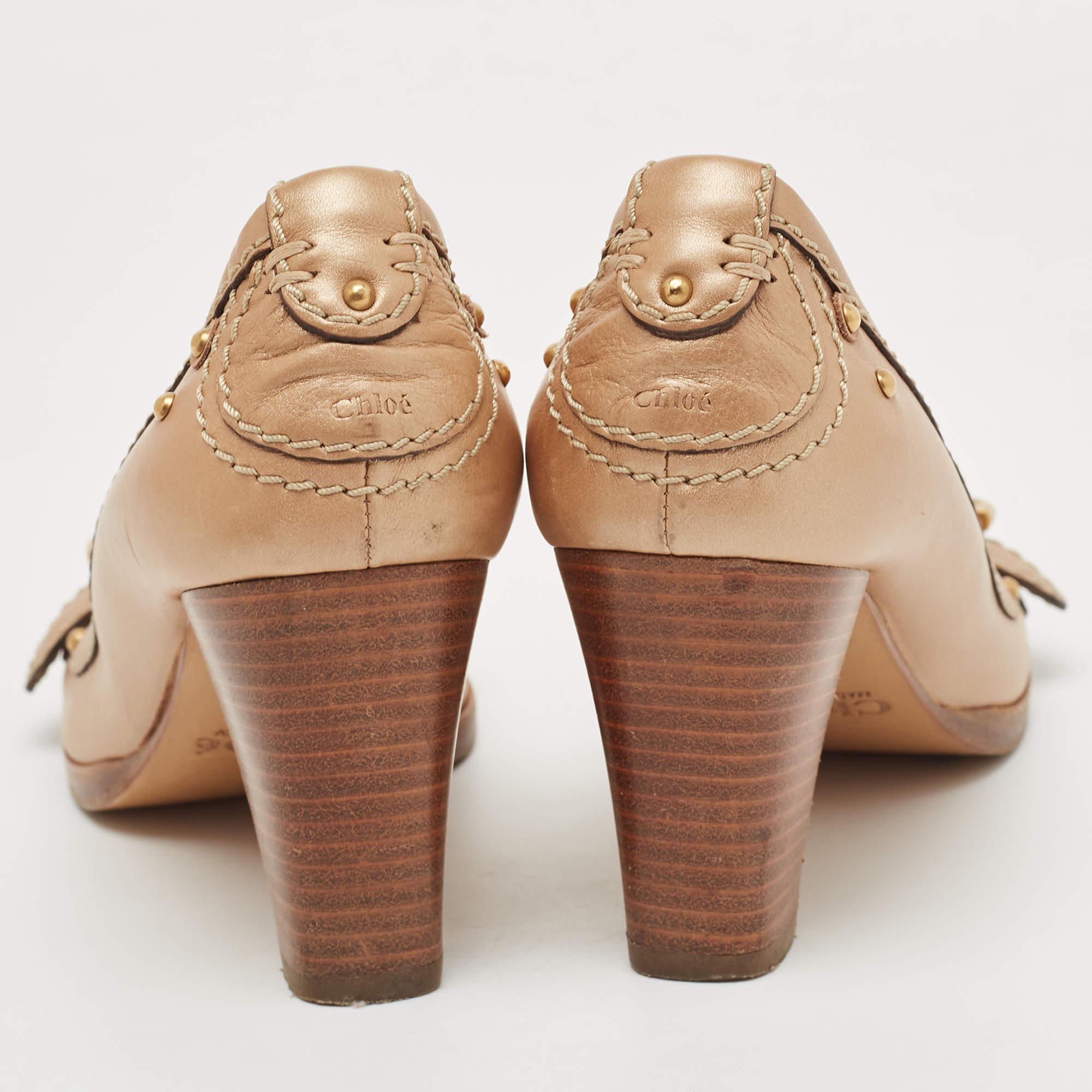 Women's Chloe Metallic Gold Leather Buckle Pumps Size 36 For Sale