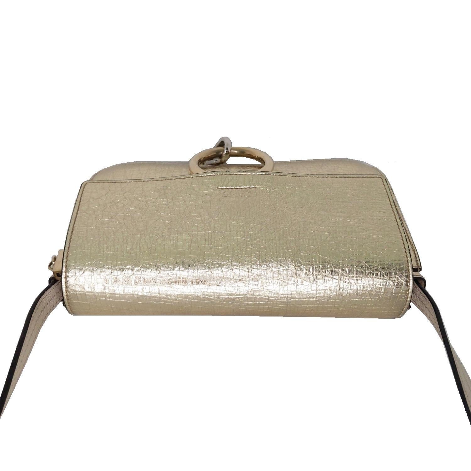 Chloé Metallic Gold Small Faye Cross-body Umhängetasche im Zustand „Hervorragend“ in Scottsdale, AZ