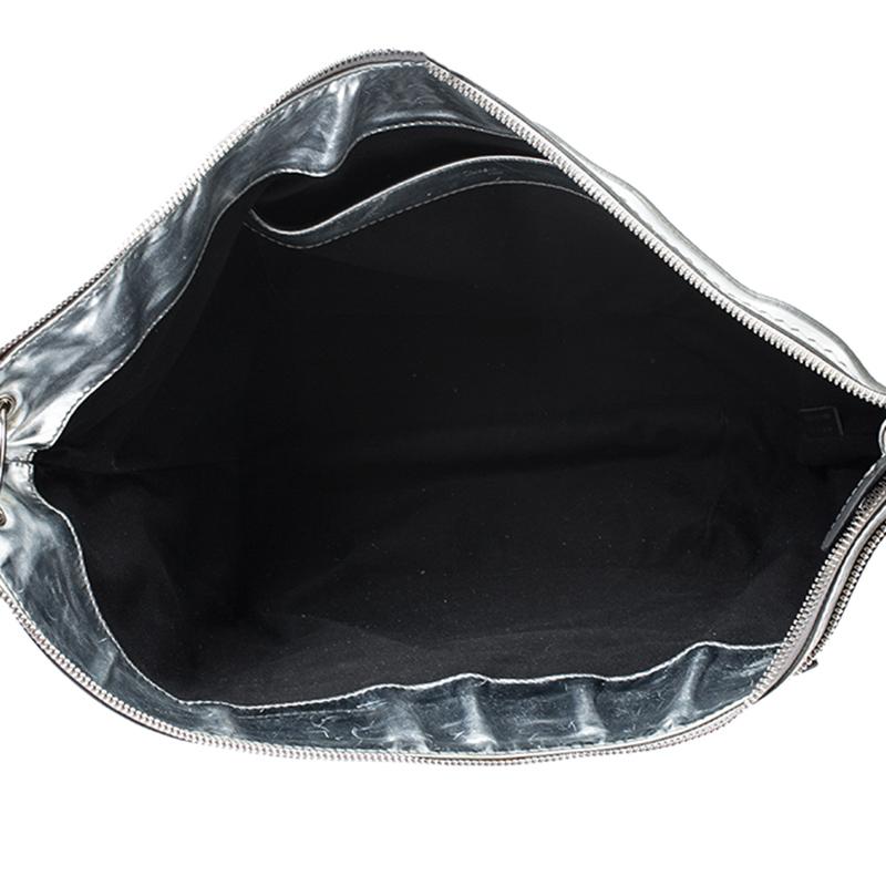 Chloe Metallic Silver Leather Fanny Crossbody Bag For Sale 4
