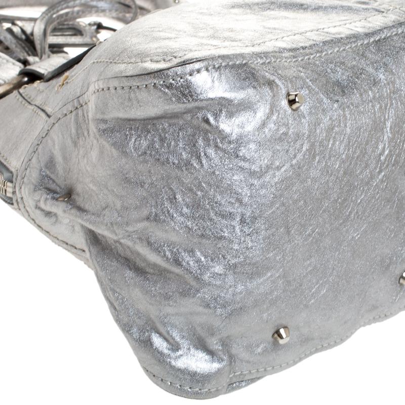 Große Paddington Umhängetasche aus Leder in Metallic-Silber 7