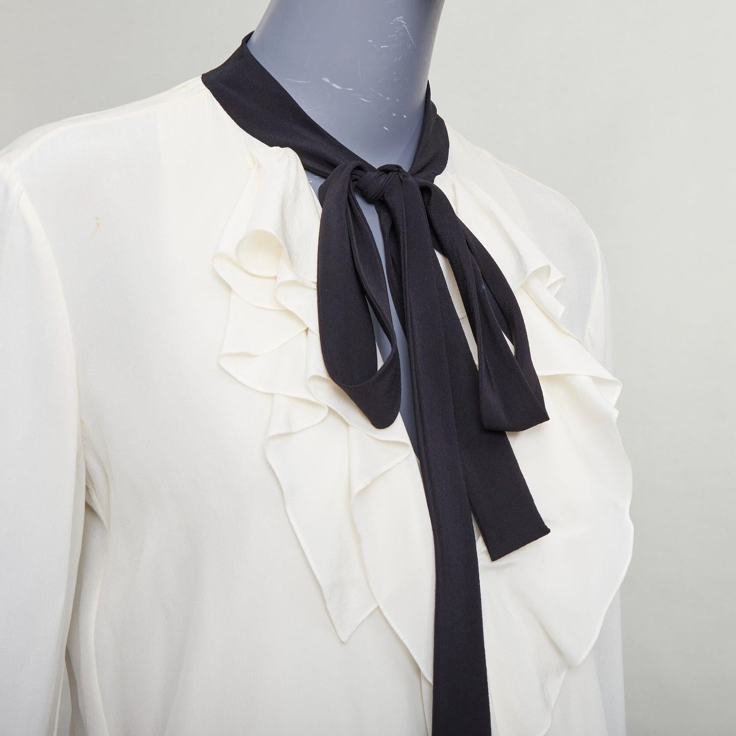 CHLOE milk cream black 100% silk ruffled peasant blouse tie neck FR36 S
Référence : GEGG/A00135
Marque : Chloe
MATERIAL : Soie
Couleur : Crème, Noir
Motif : Solide
Fermeture : Col cravate
Doublure : Soie crème
Détails supplémentaires : Corsage