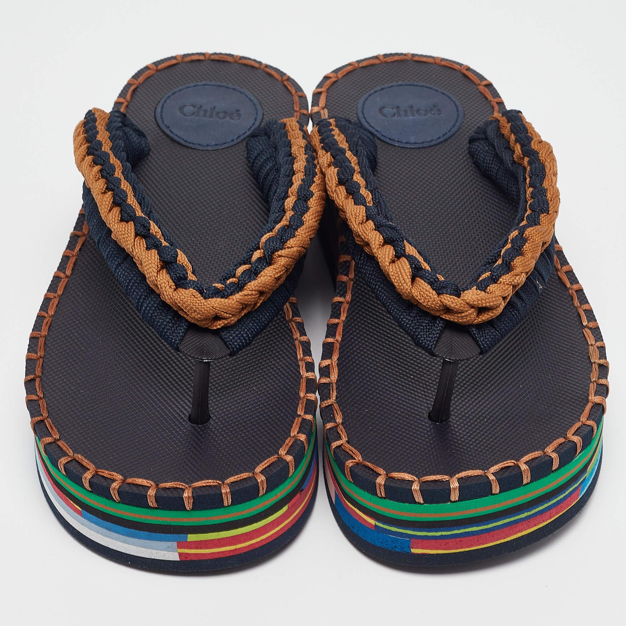 Noir Chloé - Sandales à lanières en caoutchouc et tissu multicolore - Taille 35 en vente