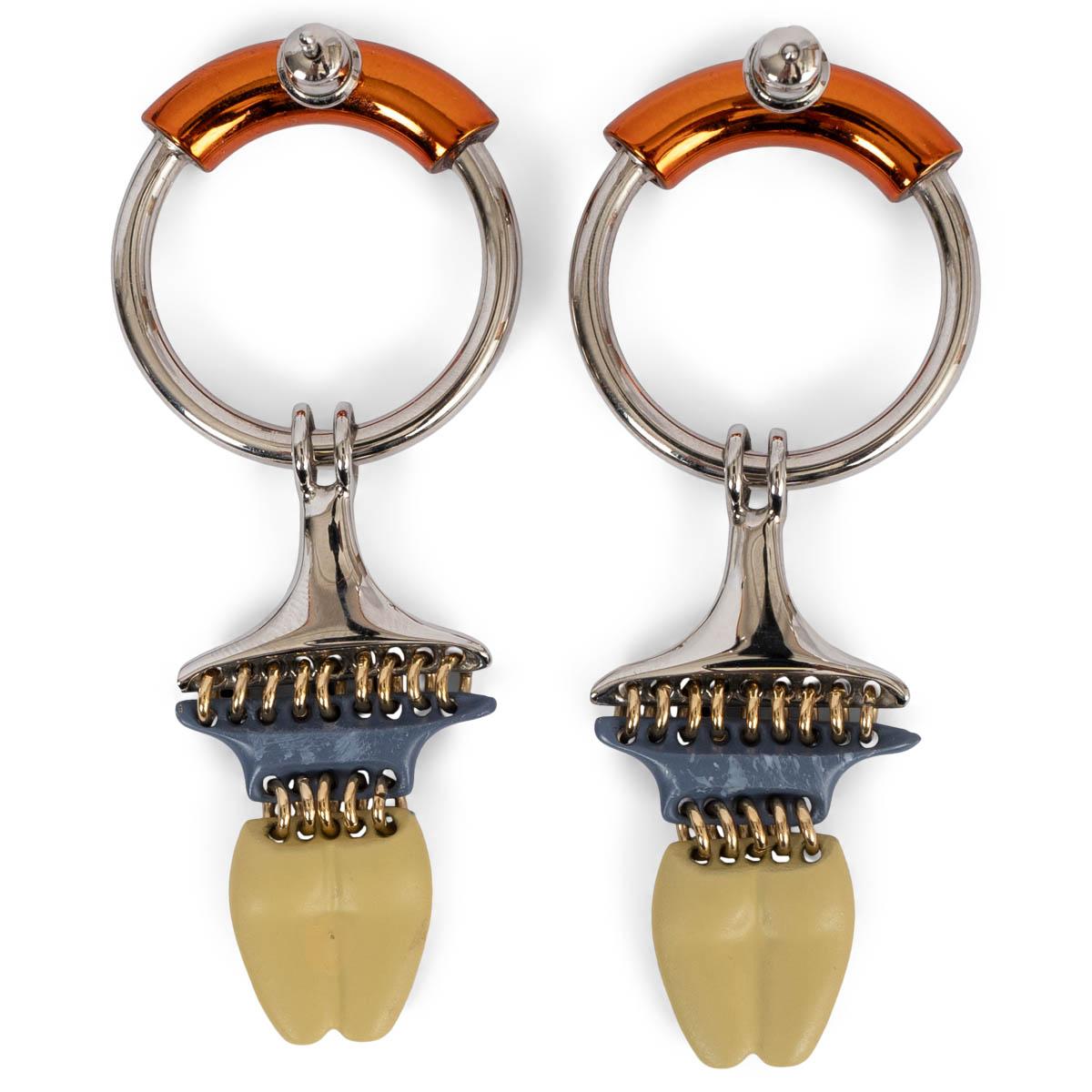 CHLOE - Boucles d'oreilles pendantes multicolores Femininities Unisexe en vente