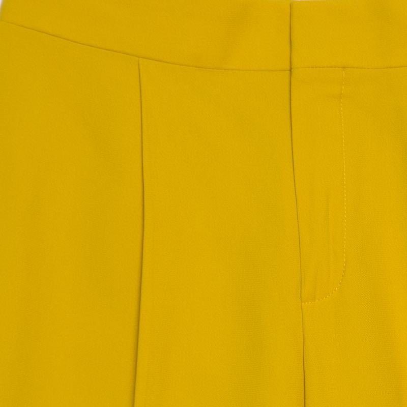 mustard cropped trousers