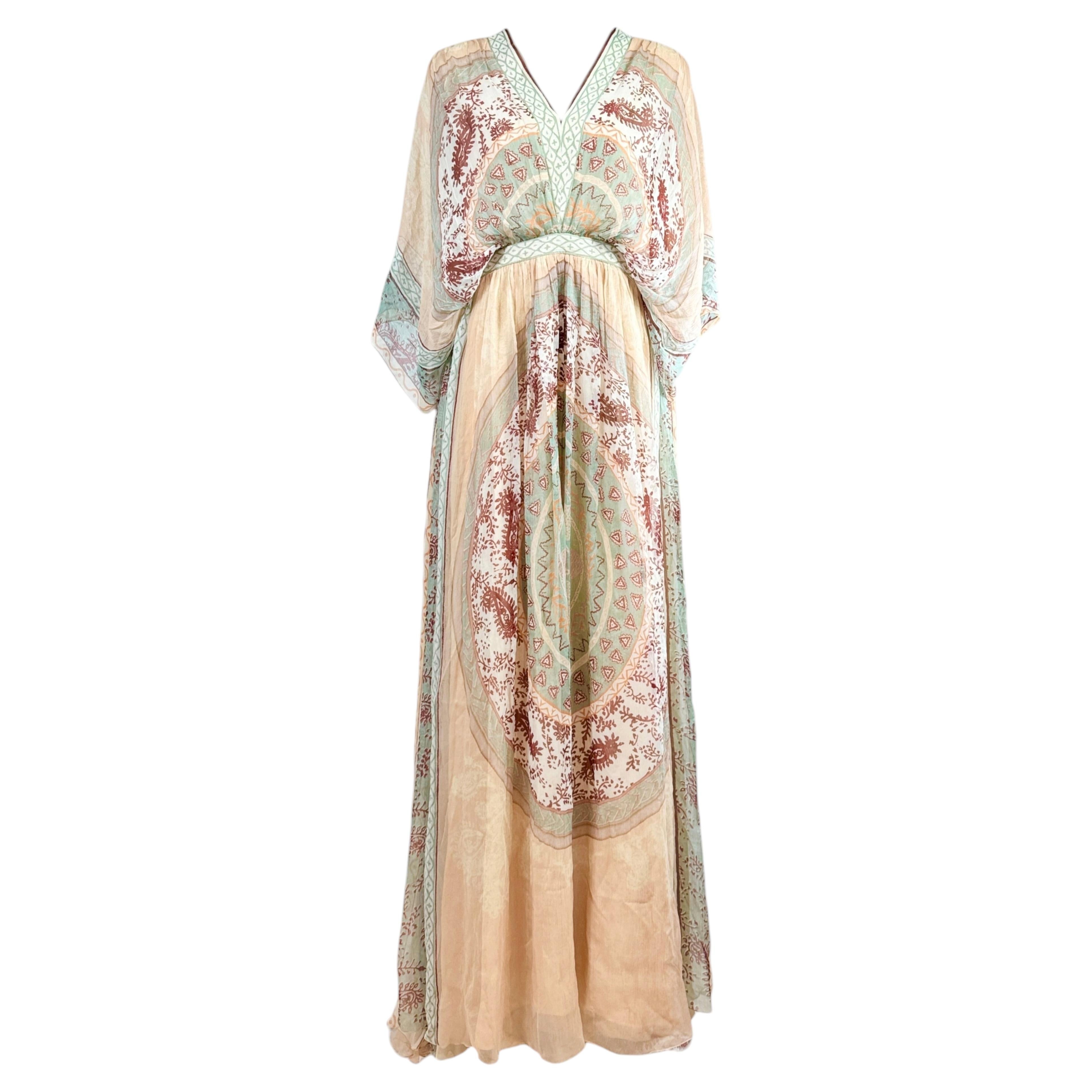Chloé Natacha Ramsay Levy, colección Resort 2018, look 20: vestido largo de seda crepé estampado