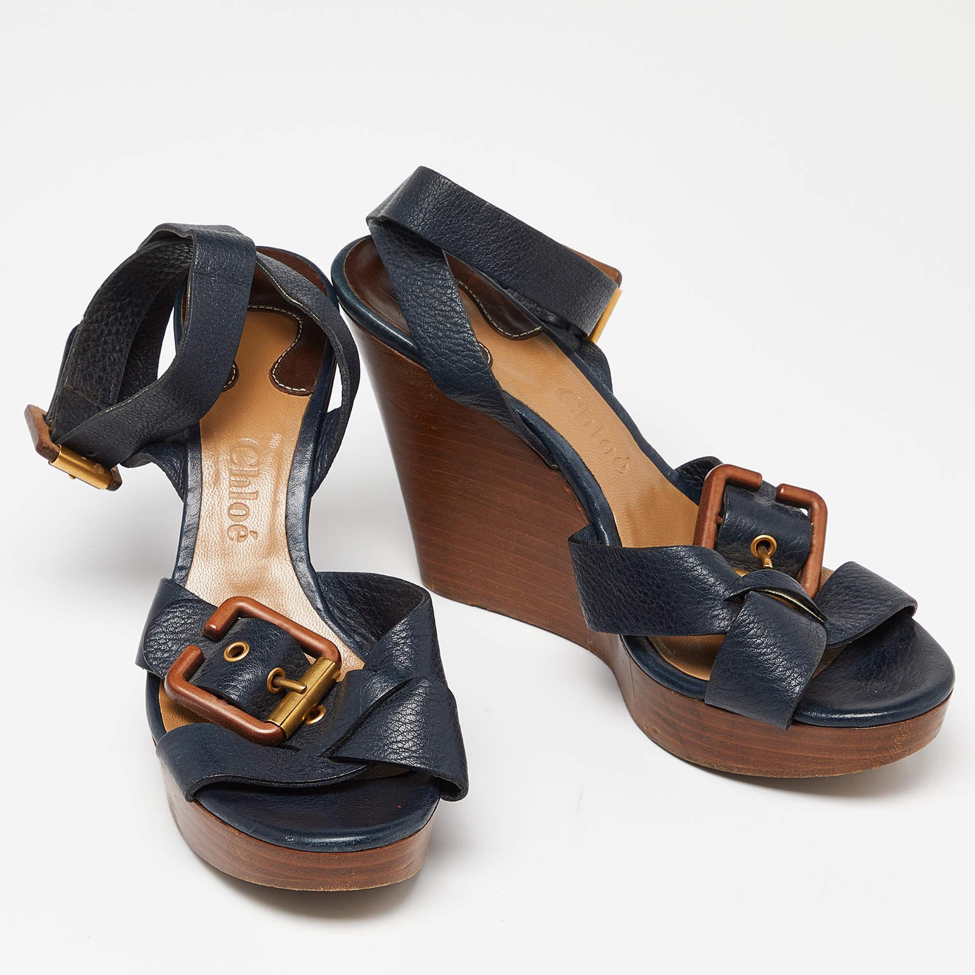 Chloe Navy Blue Leather Buckle Detail Wedge Platform Ankle Wrap Sandals Size 38 In Fair Condition For Sale In Dubai, Al Qouz 2