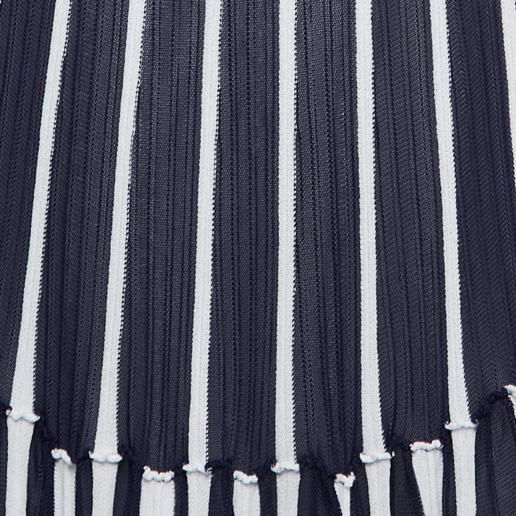 Chloe Navy Blue/White Striped Knit Sleeveless Flared Maxi Dress M In Good Condition In Dubai, Al Qouz 2