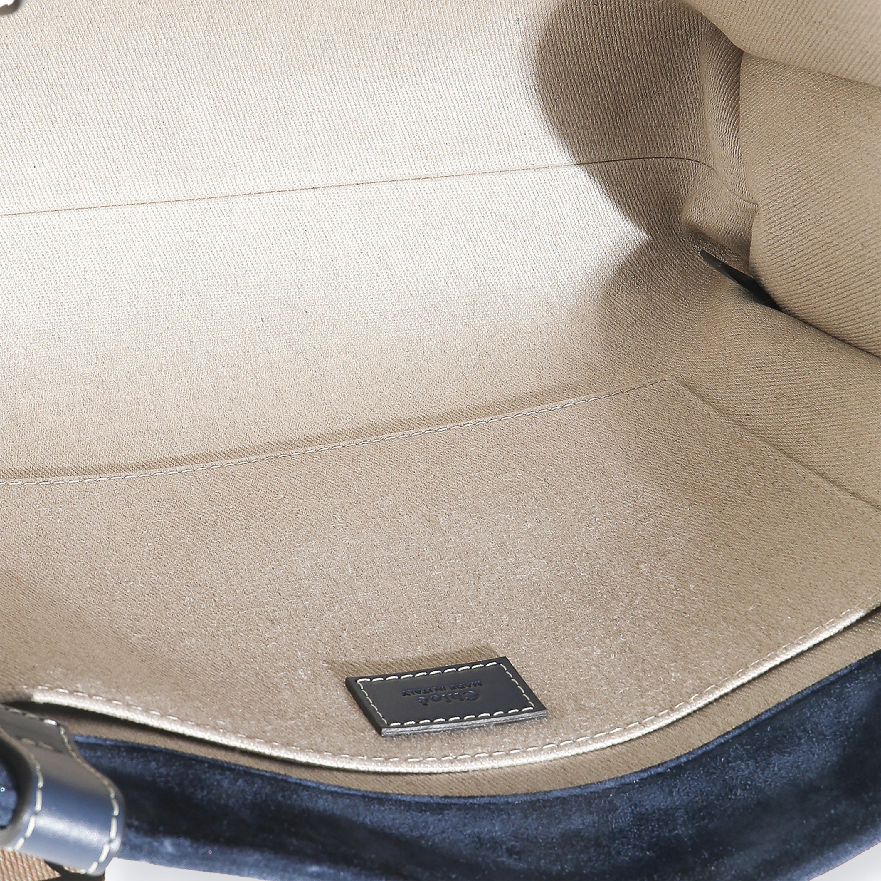 Chloé - Fourre-tout moyen à rubans en daim marine Woody Pour femmes en vente