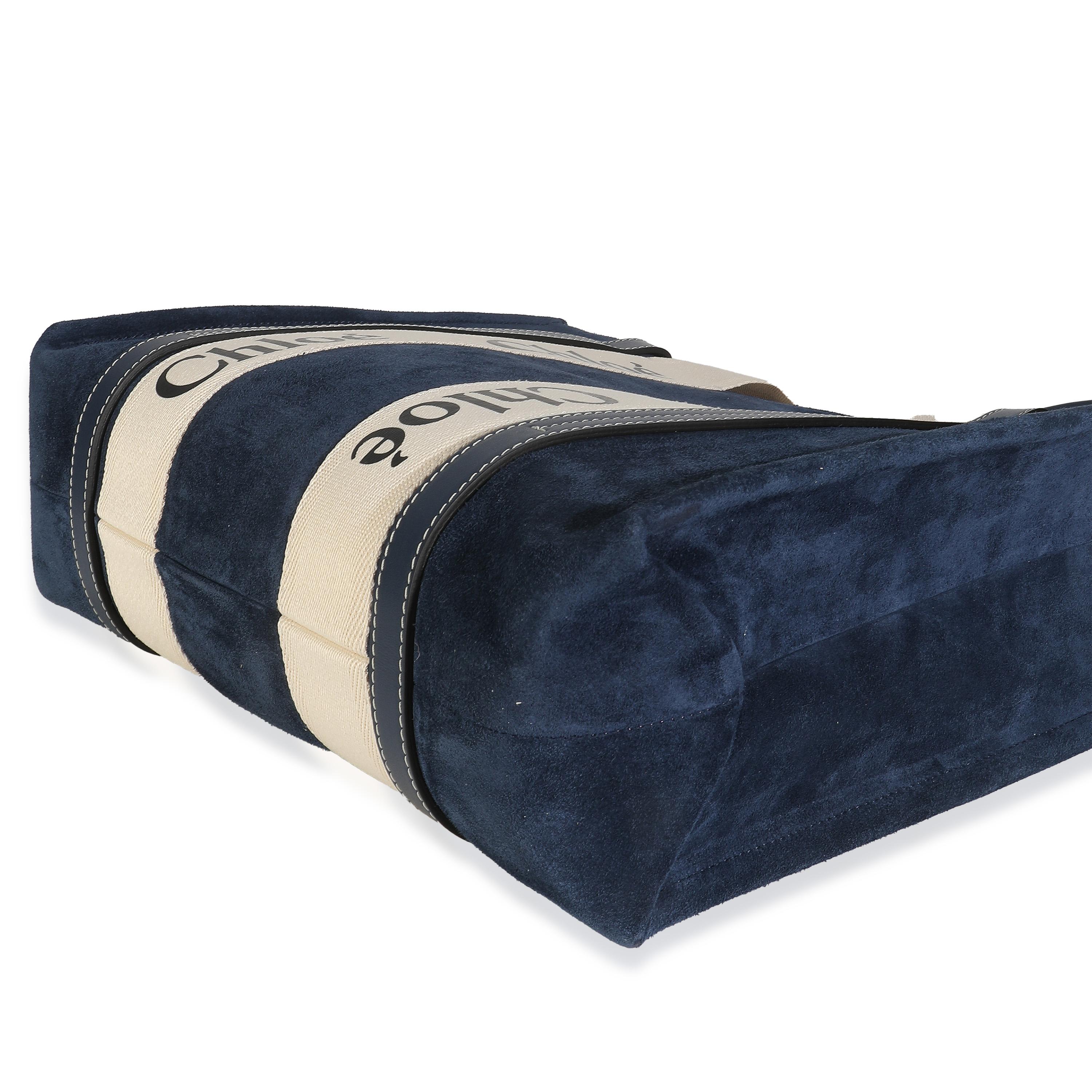 Chloé - Fourre-tout moyen à rubans en daim marine Woody en vente 1