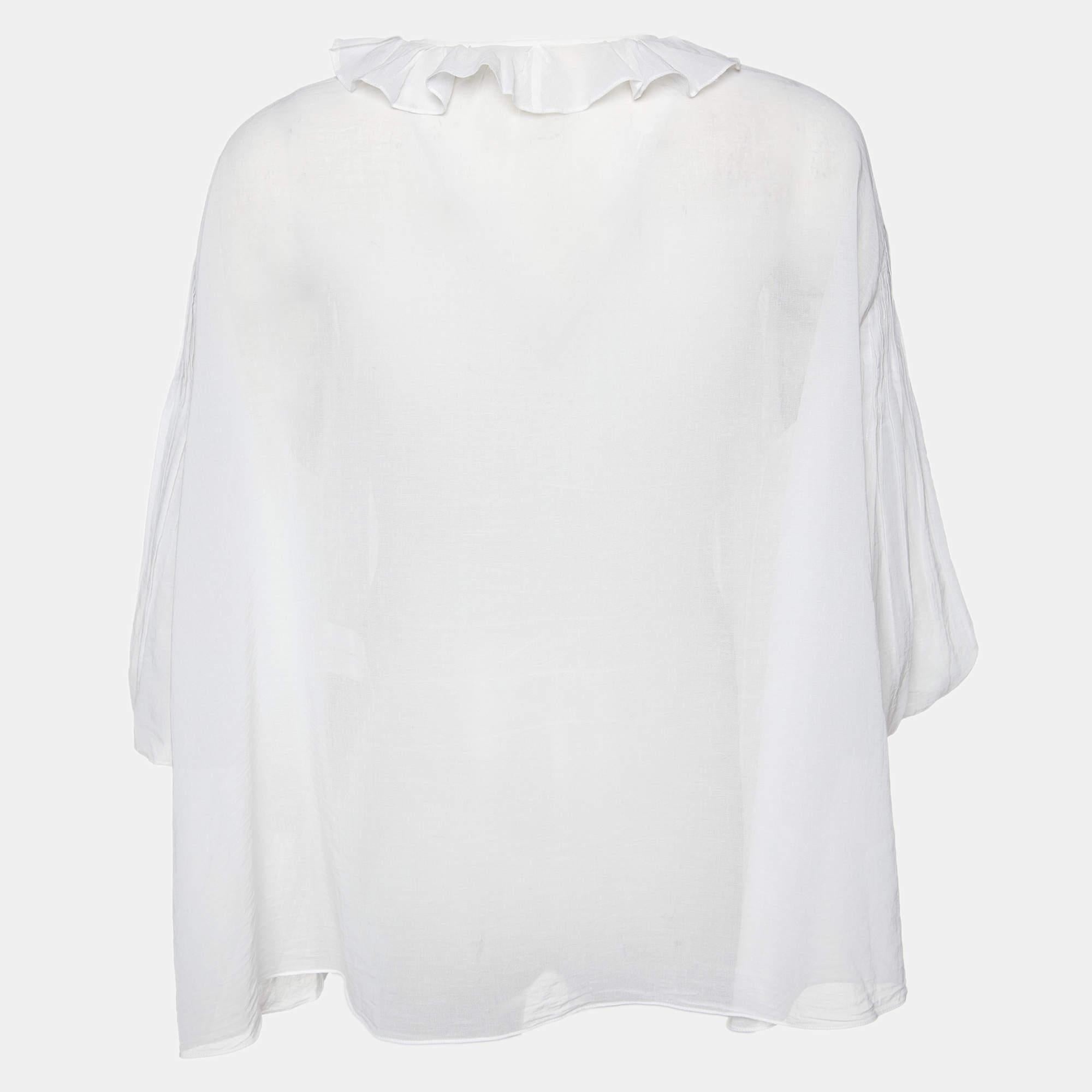 Find great style and comfort while wearing this designer top. Tailored using the best fabrics the creation has been given immense detail. Style it with a pair of jeans and flats.
