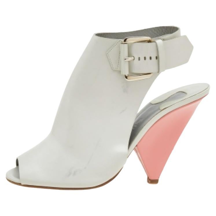 Chloe Off White Leder Pee Toe Sandalen mit Knöchelriemen Größe 39,5