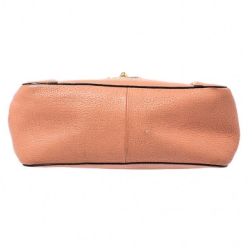 Chloe Orange Leather Medium Elsie Shoulder Bag im Zustand „Relativ gut“ im Angebot in Dubai, Al Qouz 2
