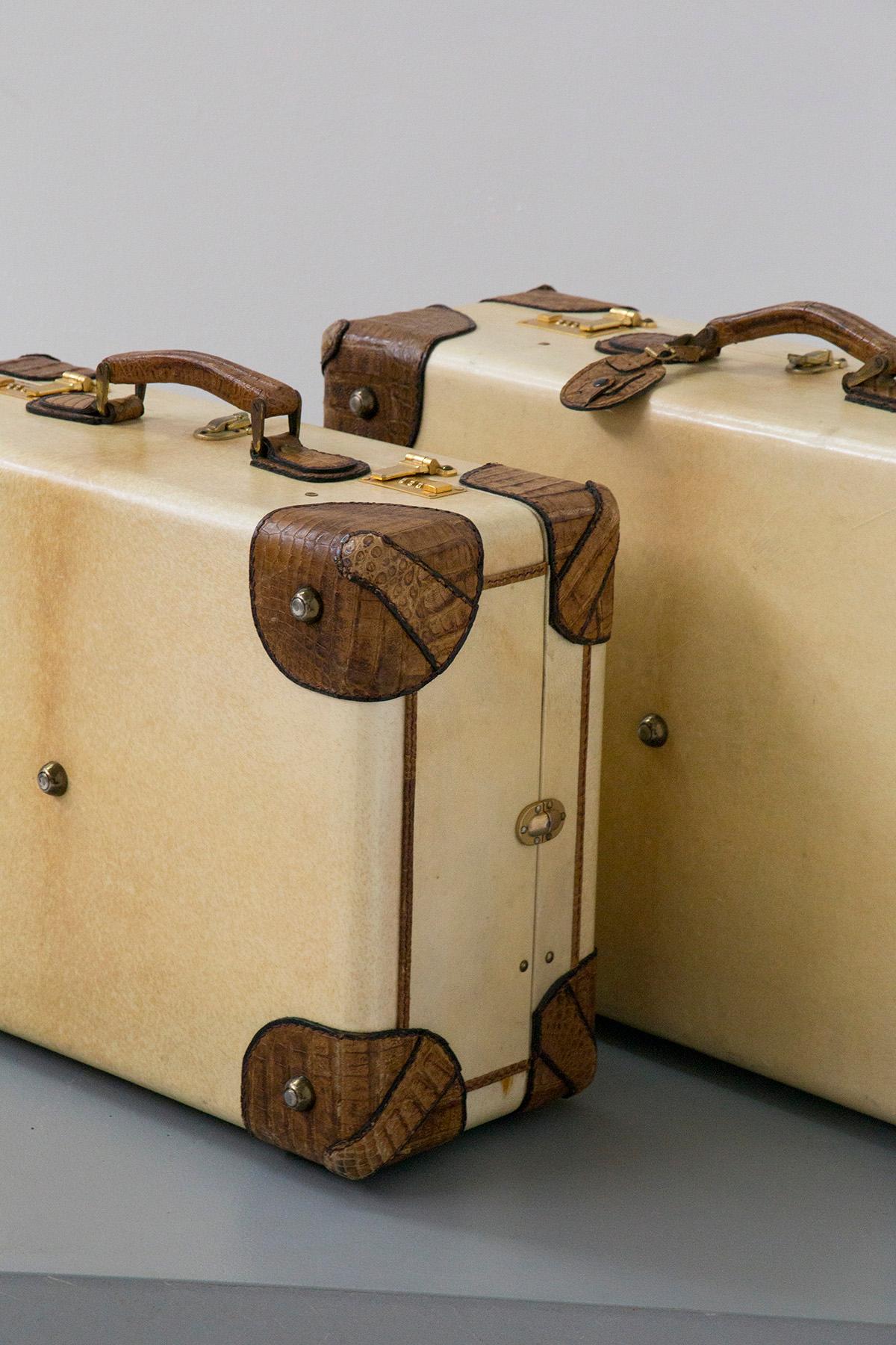 Women's or Men's Chloé pair of travel luggage in vintage parchment For Sale