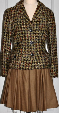 Chloe Paris Karl Lagerfeld Tweed-Jacke & plissierter Rock