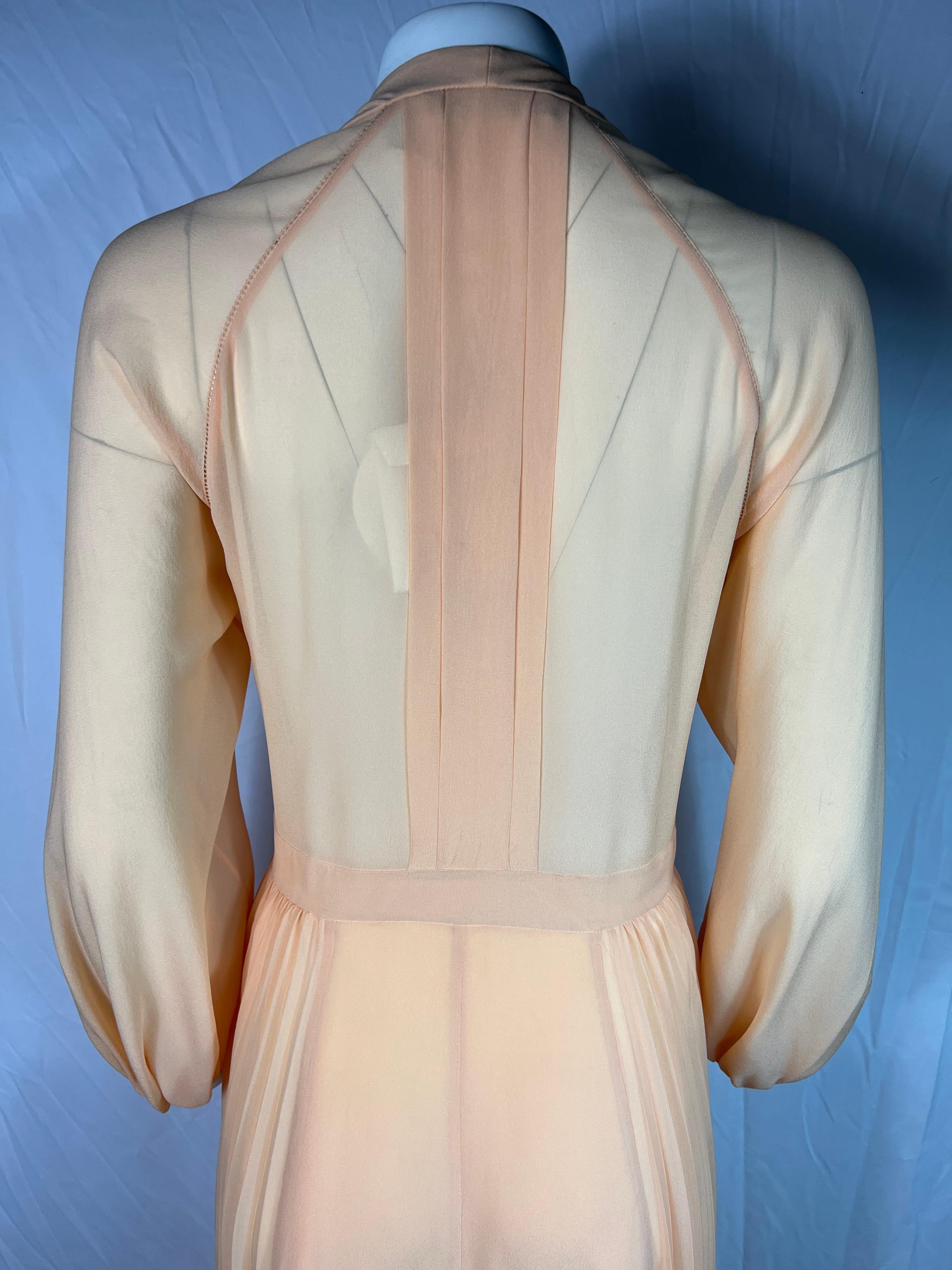 Chloe Peach Silk Pleated Maxi Dress, Size 36 In New Condition For Sale In Beverly Hills, CA