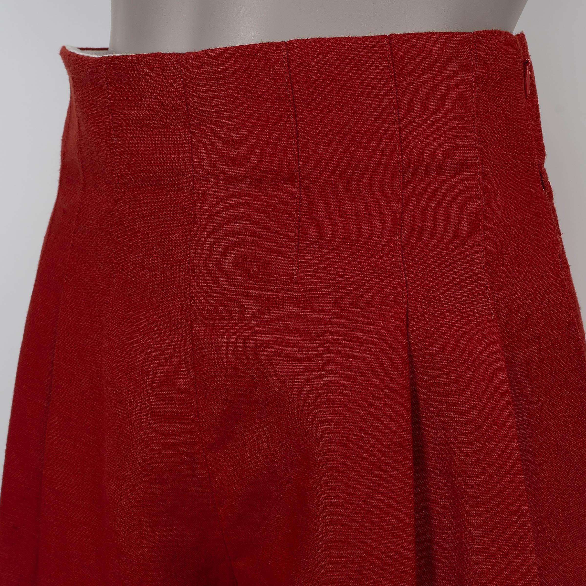 CHLOE Lino rojo picante 2023 PLEADO BERMUDA Pantalones cortos 36 XS en venta 1