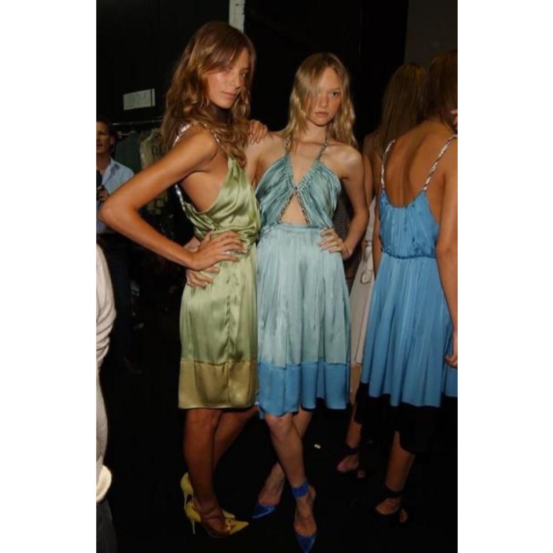 For the 2005 Chloé Spring collection, creative director Phoebe Philo designed a breezy yet beautiful array of silk skirts and dresses alongside Victorian military jackets, ruffled shirts, and tux pants.  As Sarah Mower wrote for Vogue, “Her unerring