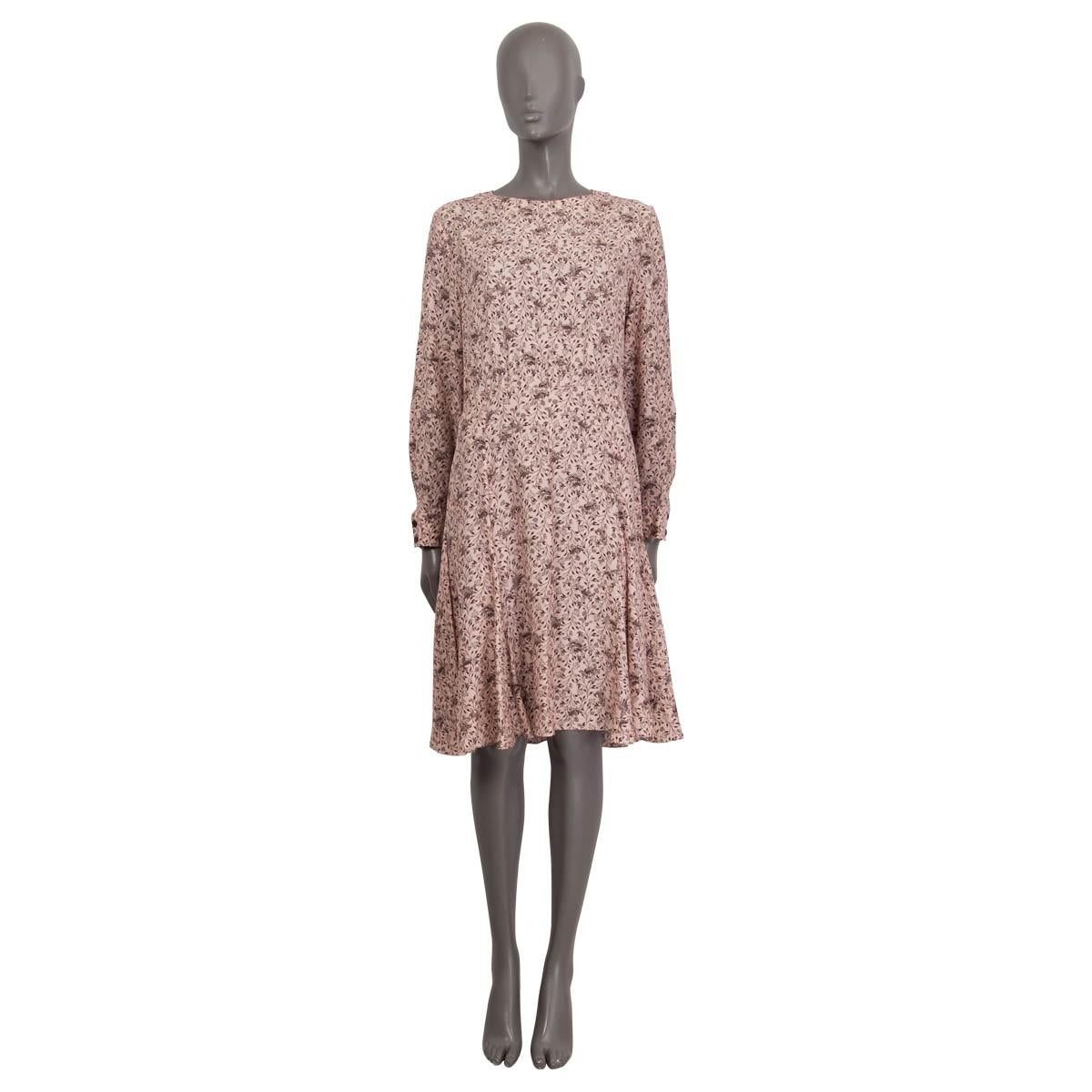 100% authentic Chloé 2021 long sleeve dress in pink and brown silk crepe (100%). Features a bird & flower motif print, a boat neck and buttoned cuffs. Opens with a concealed zipper and a hook at the back. Unlined. Has been worn once and is in