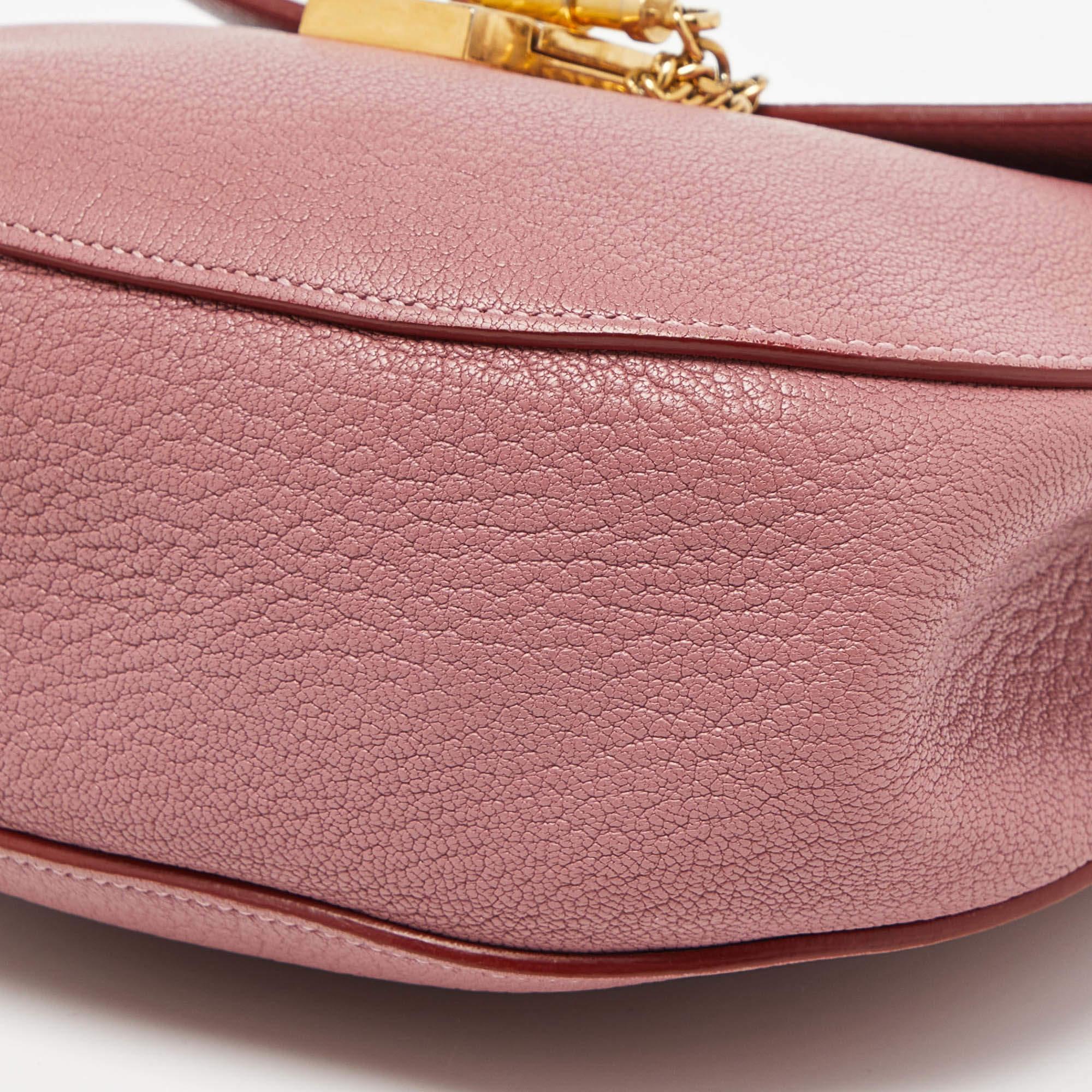 Men's Chloe Pink Leather Medium Drew Shoulder Bag For Sale