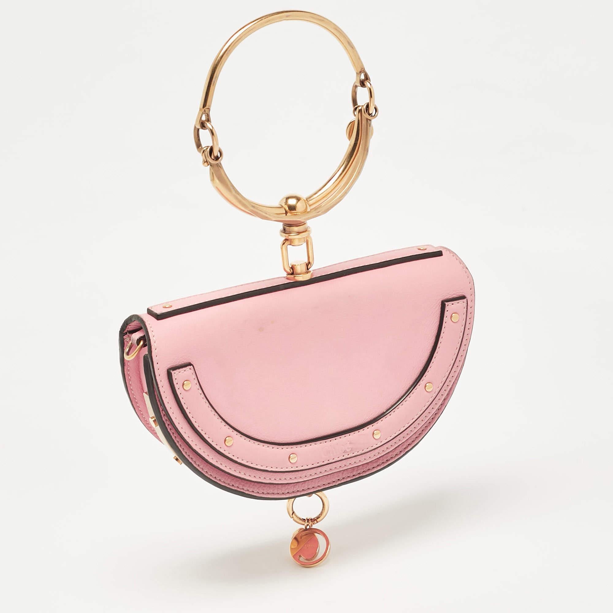 Chloe Pink Leather Small Nile Bracelet Minaudiere Crossbody Bag In Good Condition For Sale In Dubai, Al Qouz 2