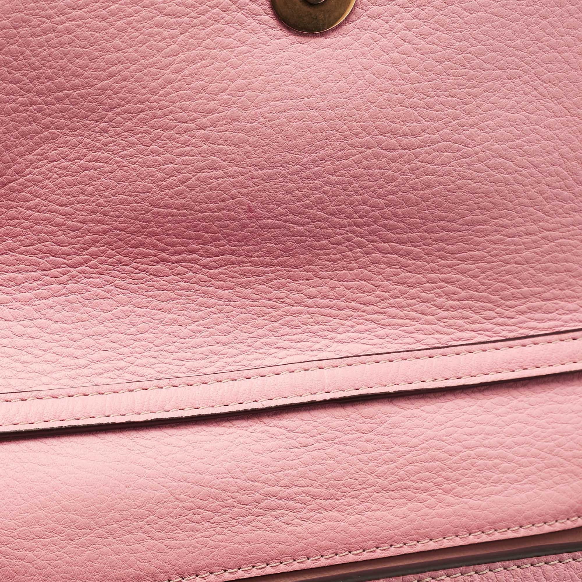 Chloe Pink Leather Small Nile Bracelet Minaudiere Crossbody Bag For Sale 4