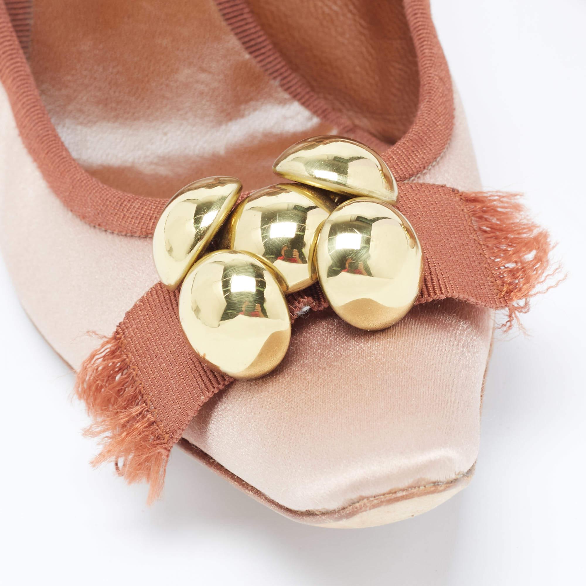 Chloe Pink Satin Embellished Pointed Toe Pumps Size 39 For Sale 2
