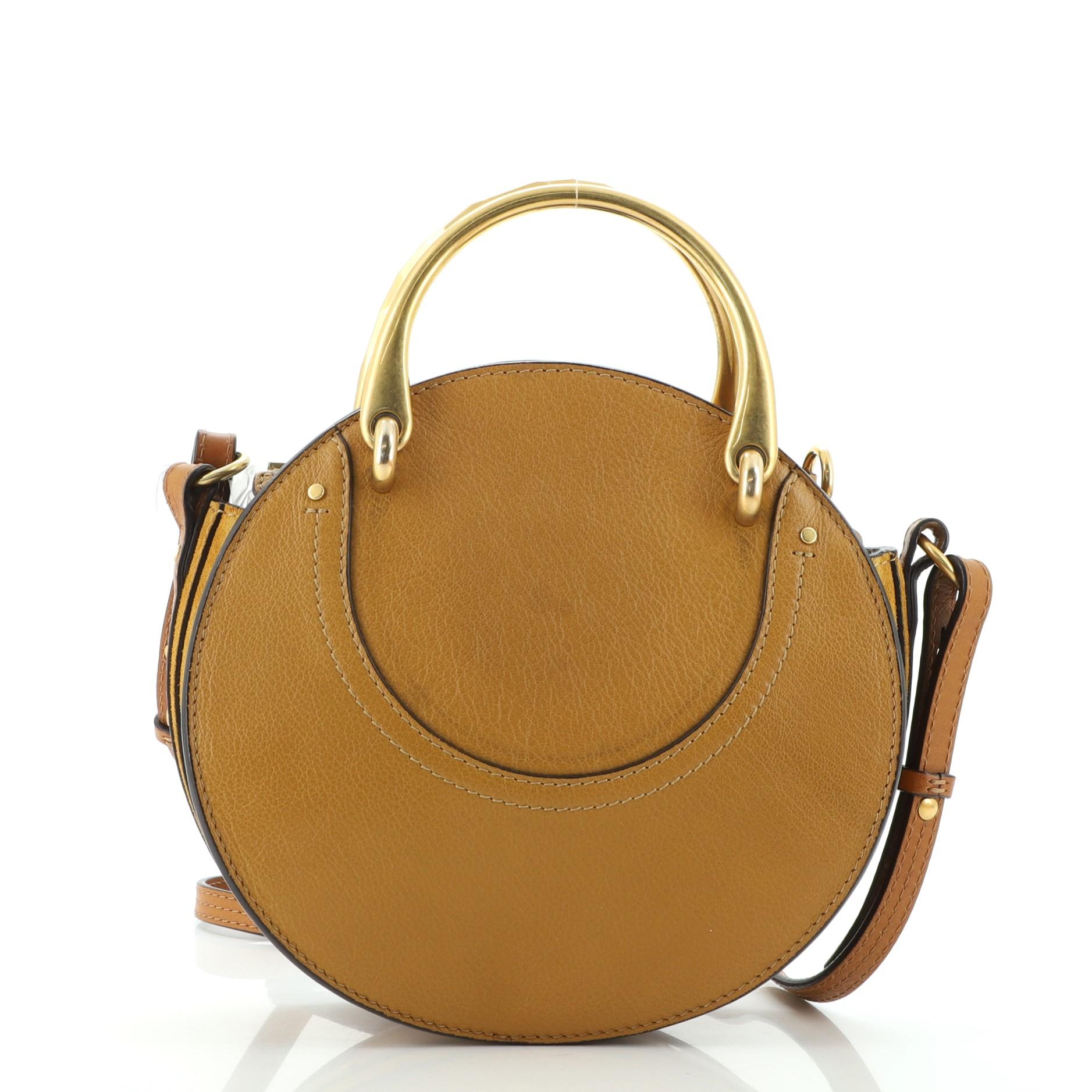 Chloe Pixie Crossbody Tasche Leder und Wildleder Klein im Zustand „Gut“ in NY, NY