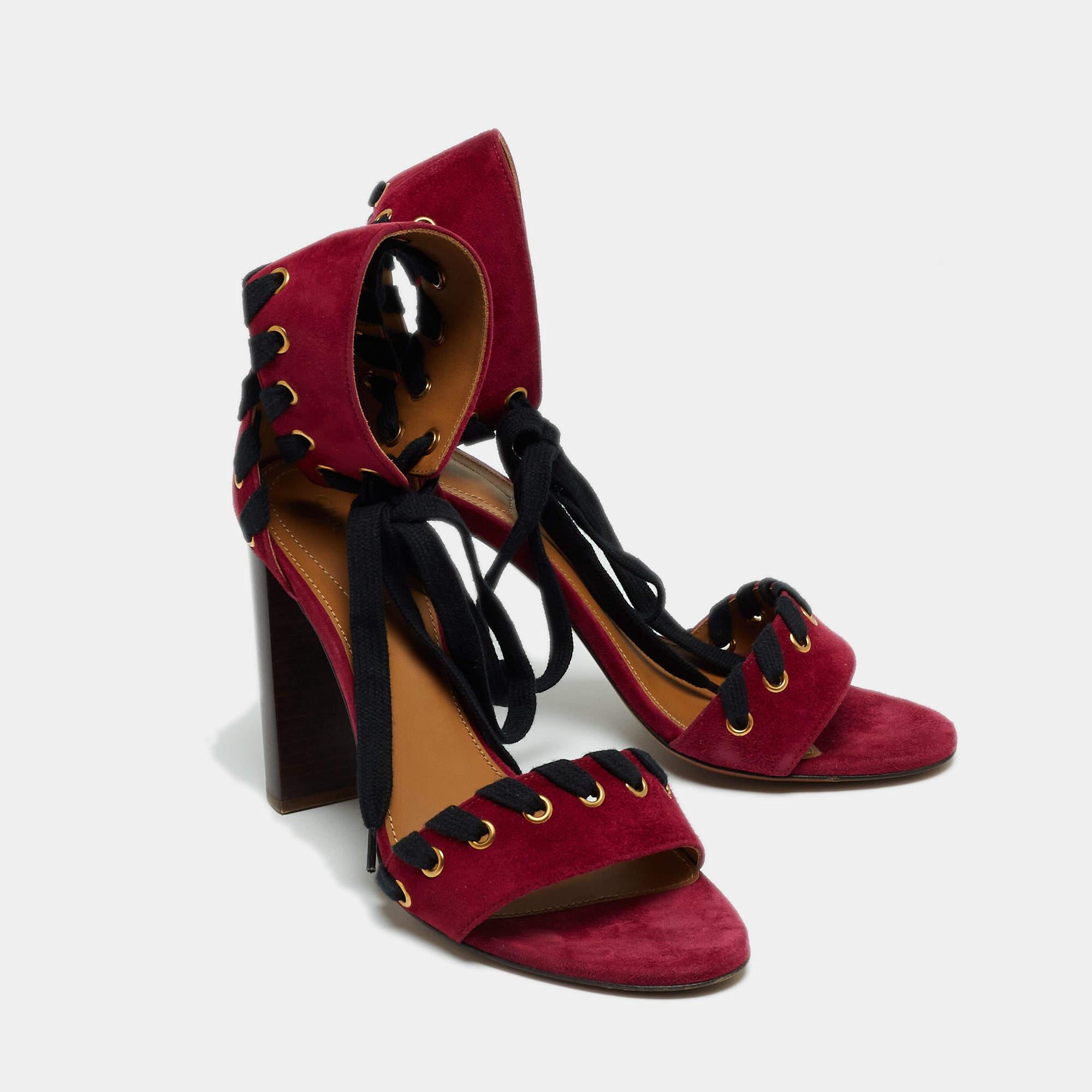 Chloe Sandales à lanières à la cheville en daim violet taille 40 Bon état - En vente à Dubai, Al Qouz 2